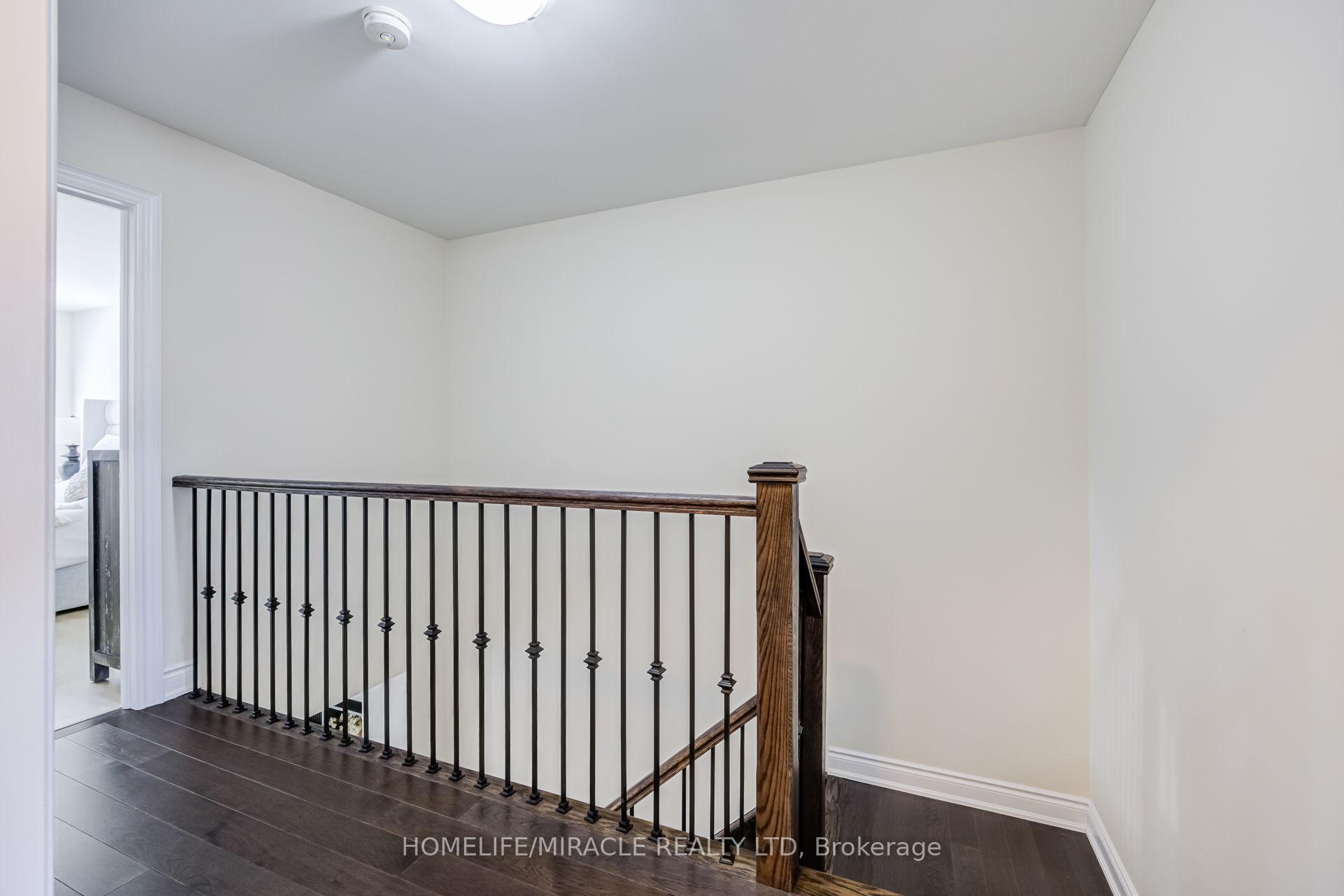 Photo 28 of 65 Lorne Thomas Place, New Tecumseth, Alliston — HOMEH