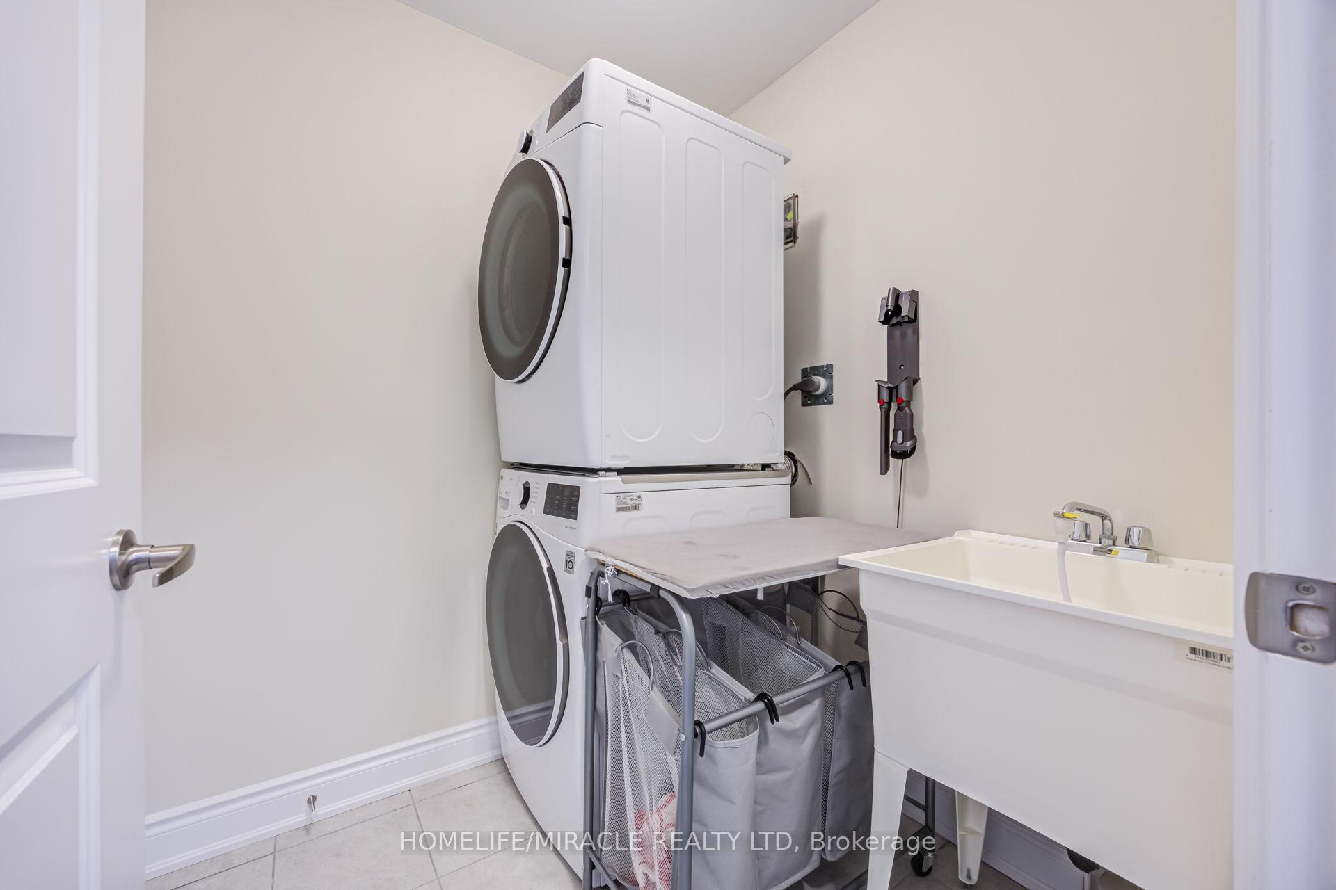 Photo 43 of 65 Lorne Thomas Place, New Tecumseth, Alliston — HOMEH