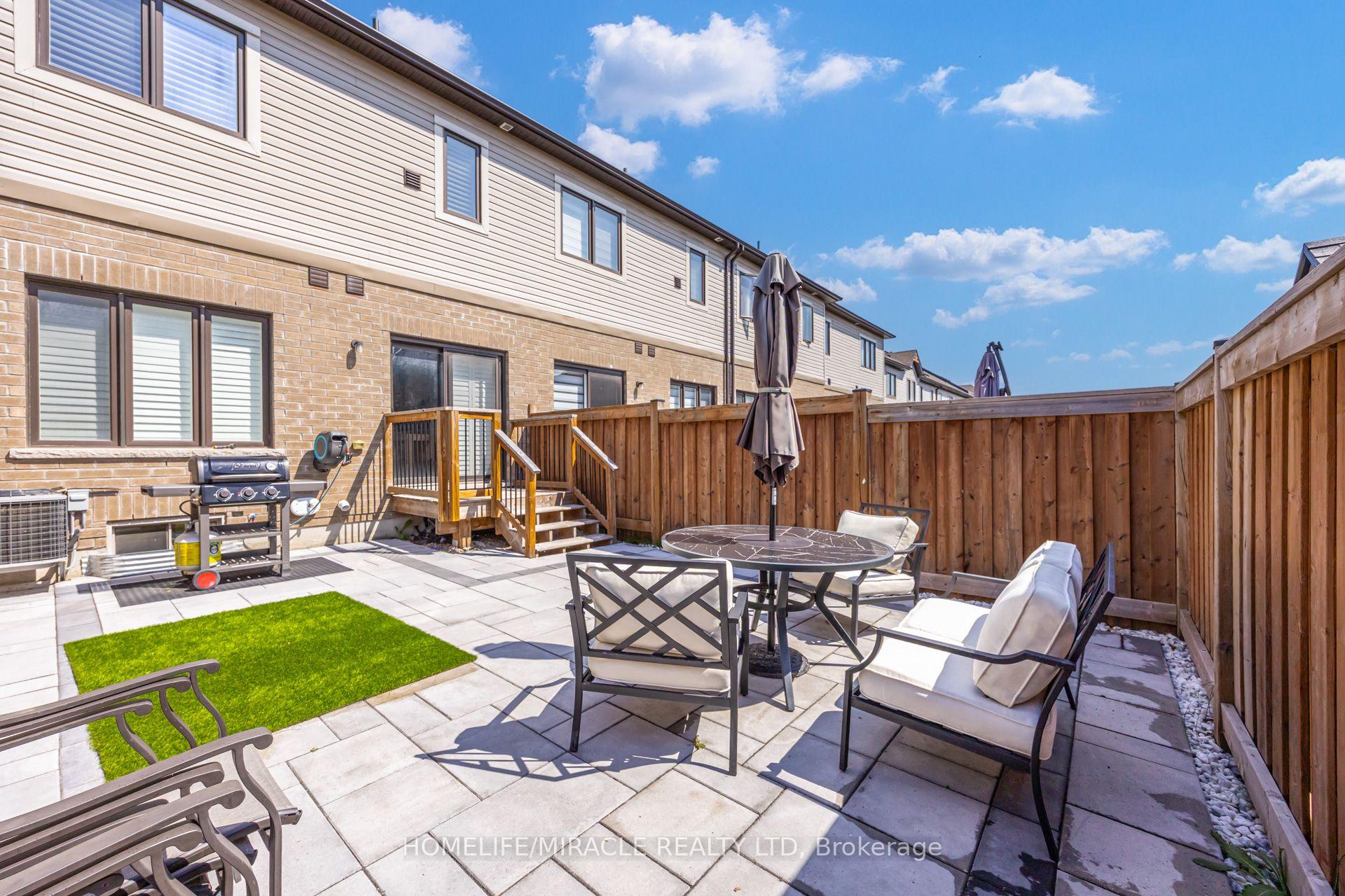 Photo 49 of 65 Lorne Thomas Place, New Tecumseth, Alliston — HOMEH