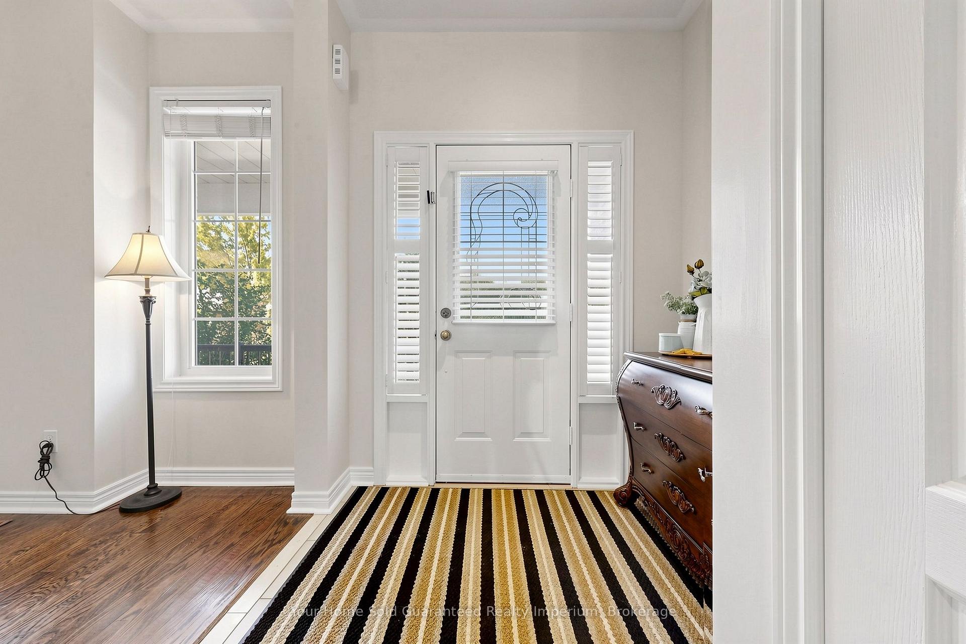 Photo 3 of 49 Osprey Drive, Vaughan, Vellore Village — HOMEH