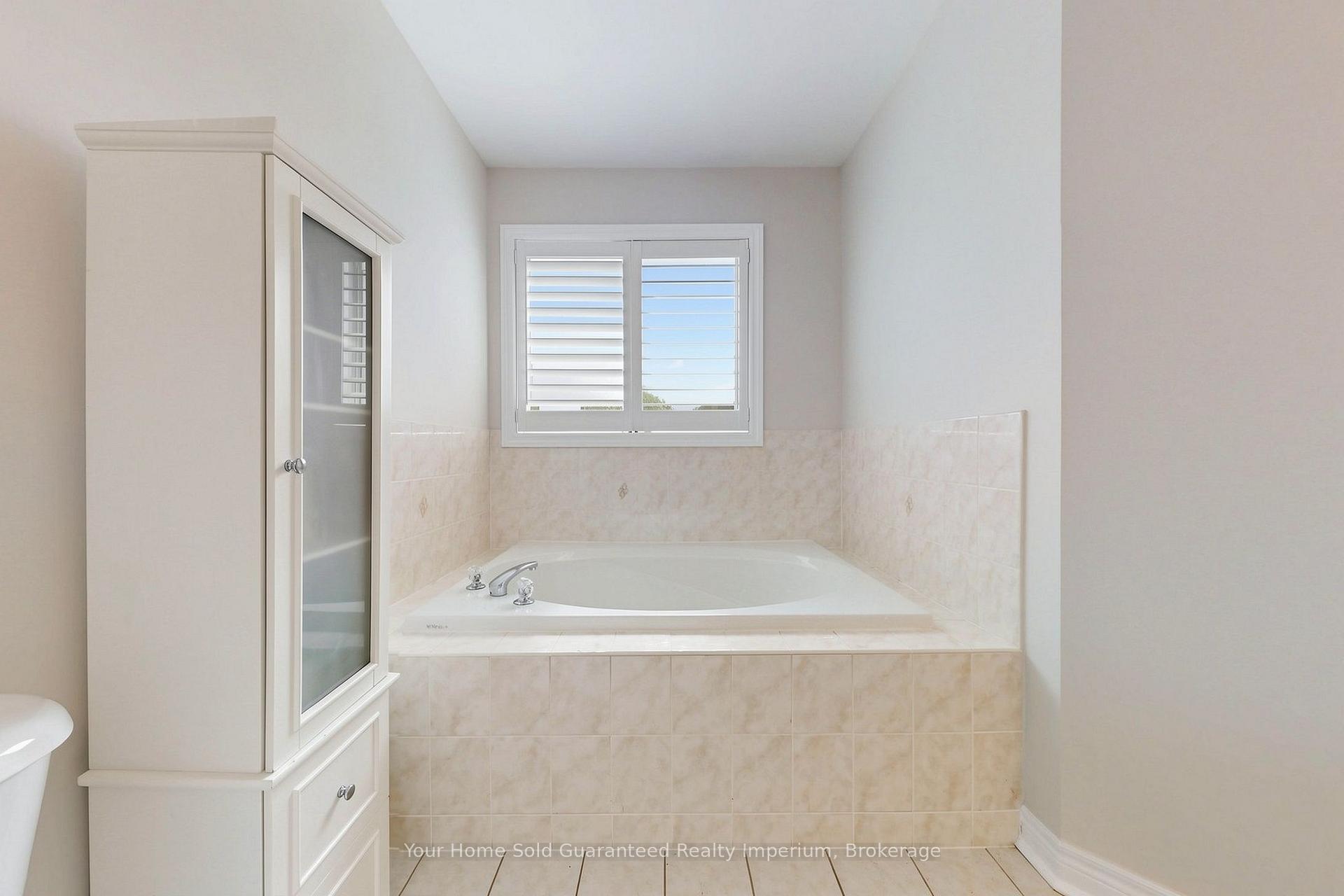 Photo 23 of 49 Osprey Drive, Vaughan, Vellore Village — HOMEH
