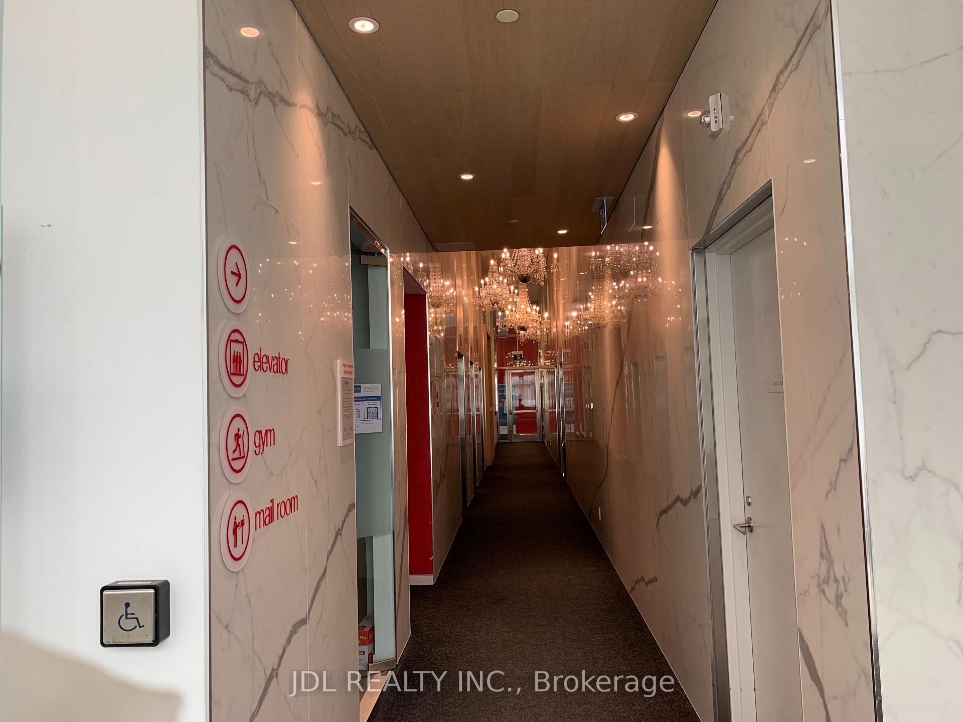 Photo 7 of Unit Unit 1912, 185 Roehampton Avenue, Toronto, Mount Pleasant West — HOMEH