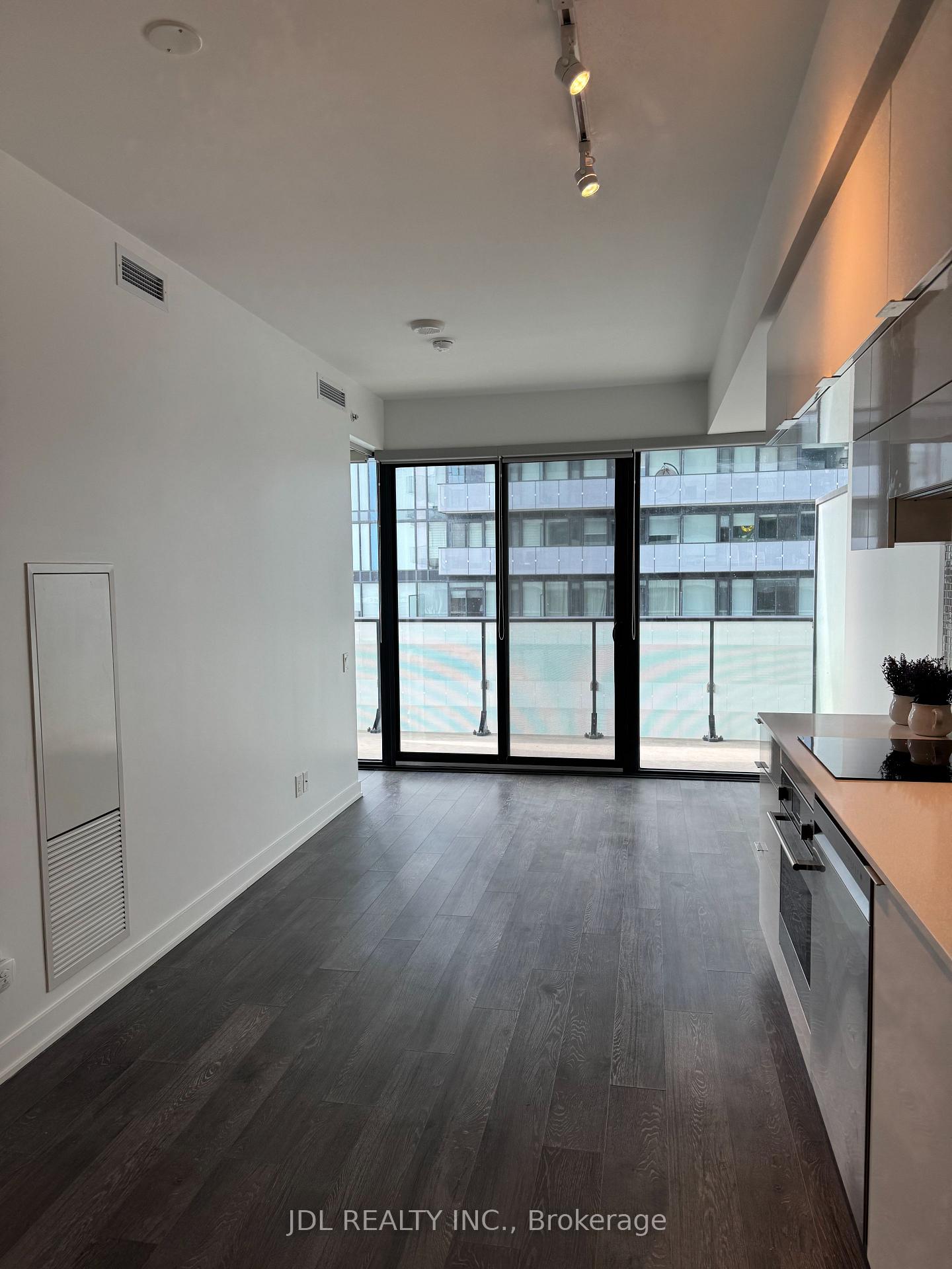 Photo 8 of Unit Unit 1912, 185 Roehampton Avenue, Toronto, Mount Pleasant West — HOMEH