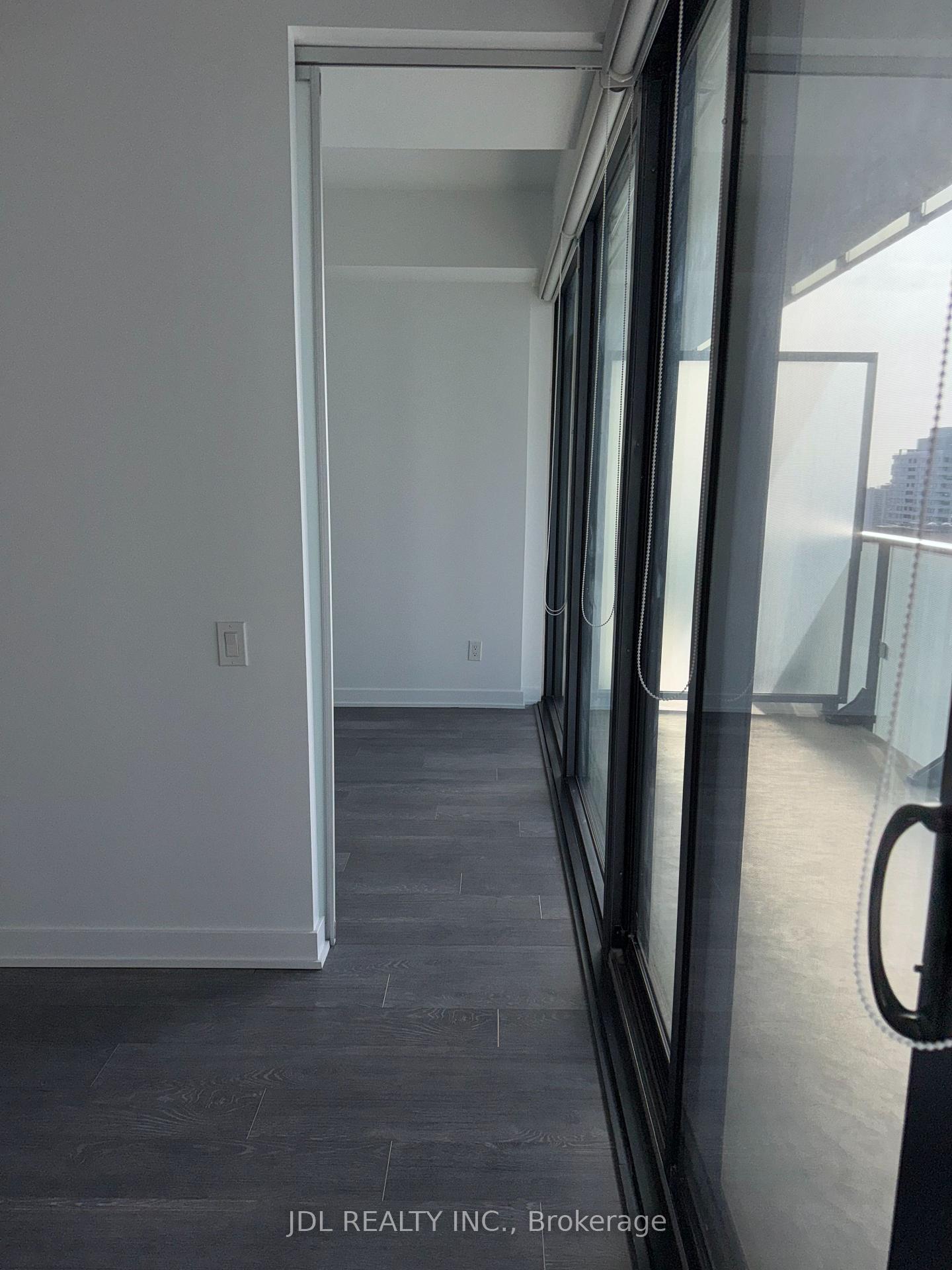 Photo 13 of Unit Unit 1912, 185 Roehampton Avenue, Toronto, Mount Pleasant West — HOMEH