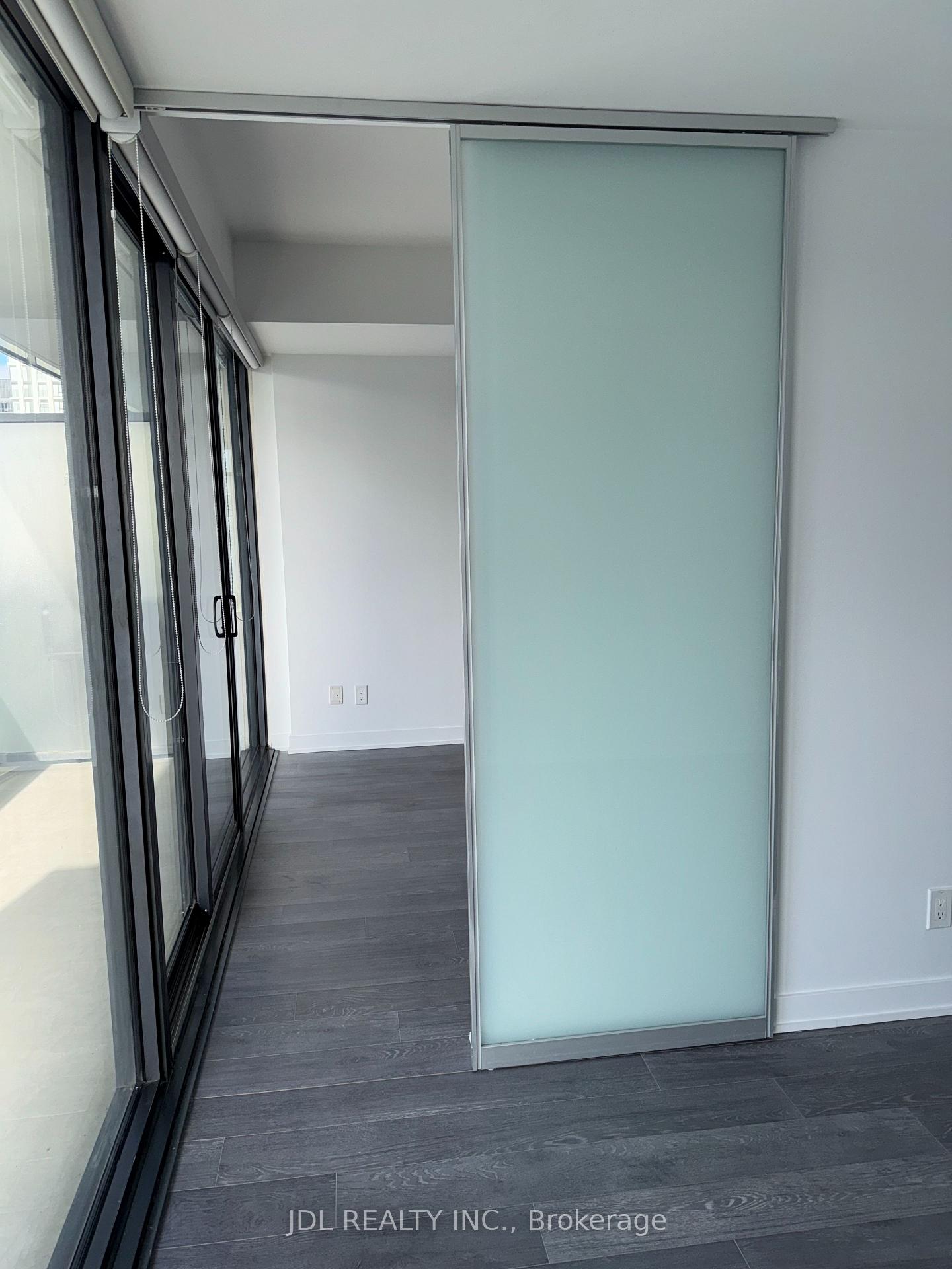 Photo 15 of Unit Unit 1912, 185 Roehampton Avenue, Toronto, Mount Pleasant West — HOMEH