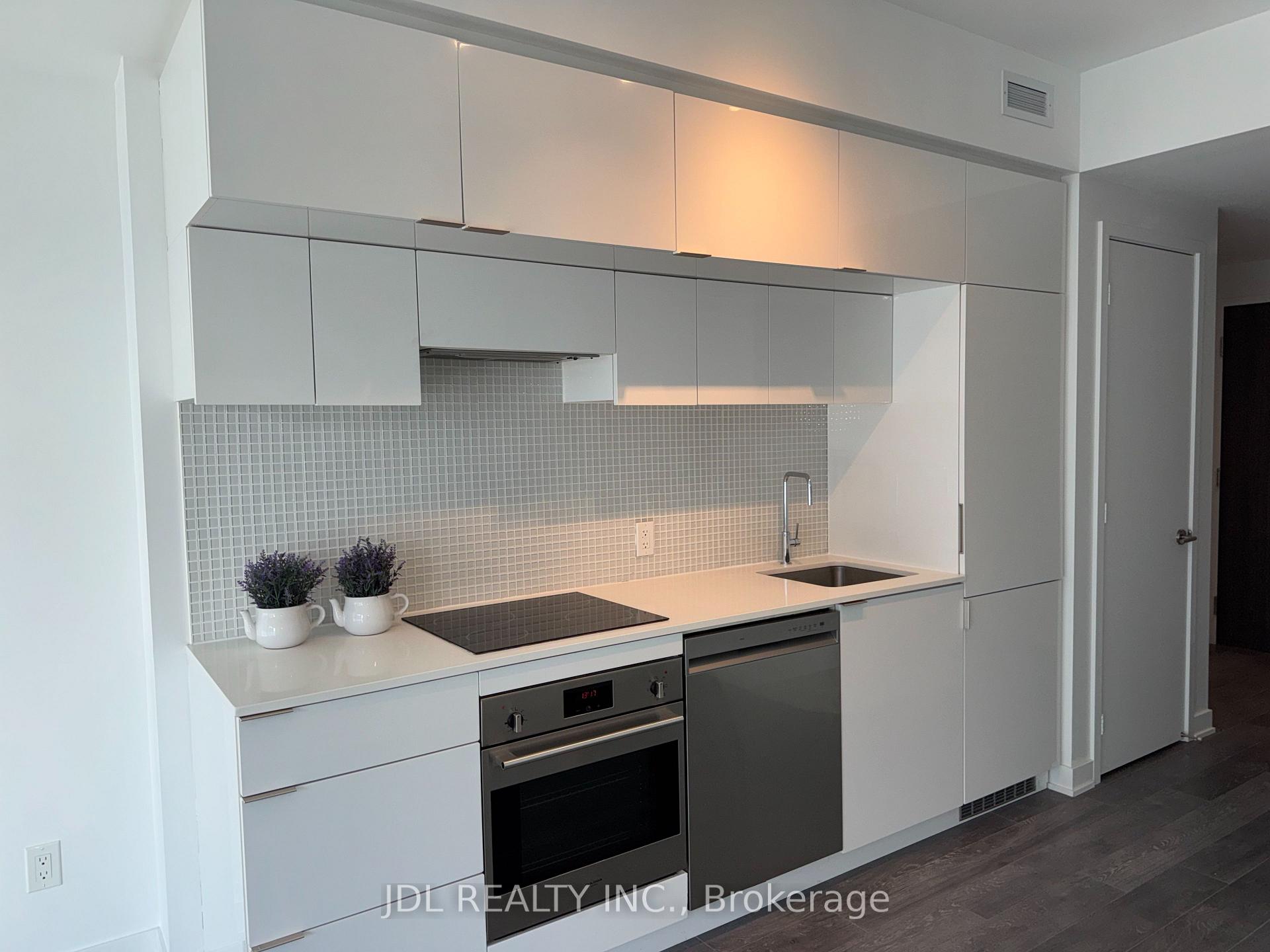 Photo 22 of Unit Unit 1912, 185 Roehampton Avenue, Toronto, Mount Pleasant West — HOMEH