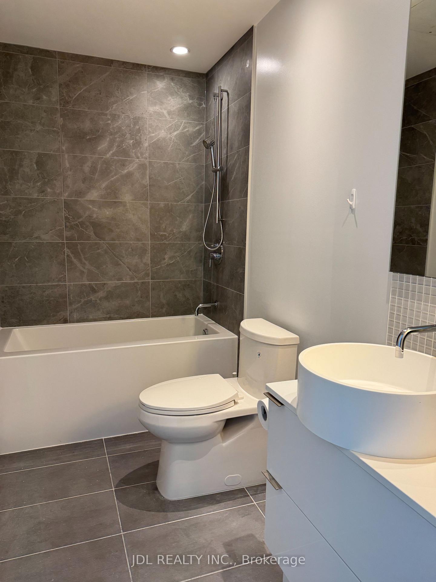 Photo 23 of Unit Unit 1912, 185 Roehampton Avenue, Toronto, Mount Pleasant West — HOMEH