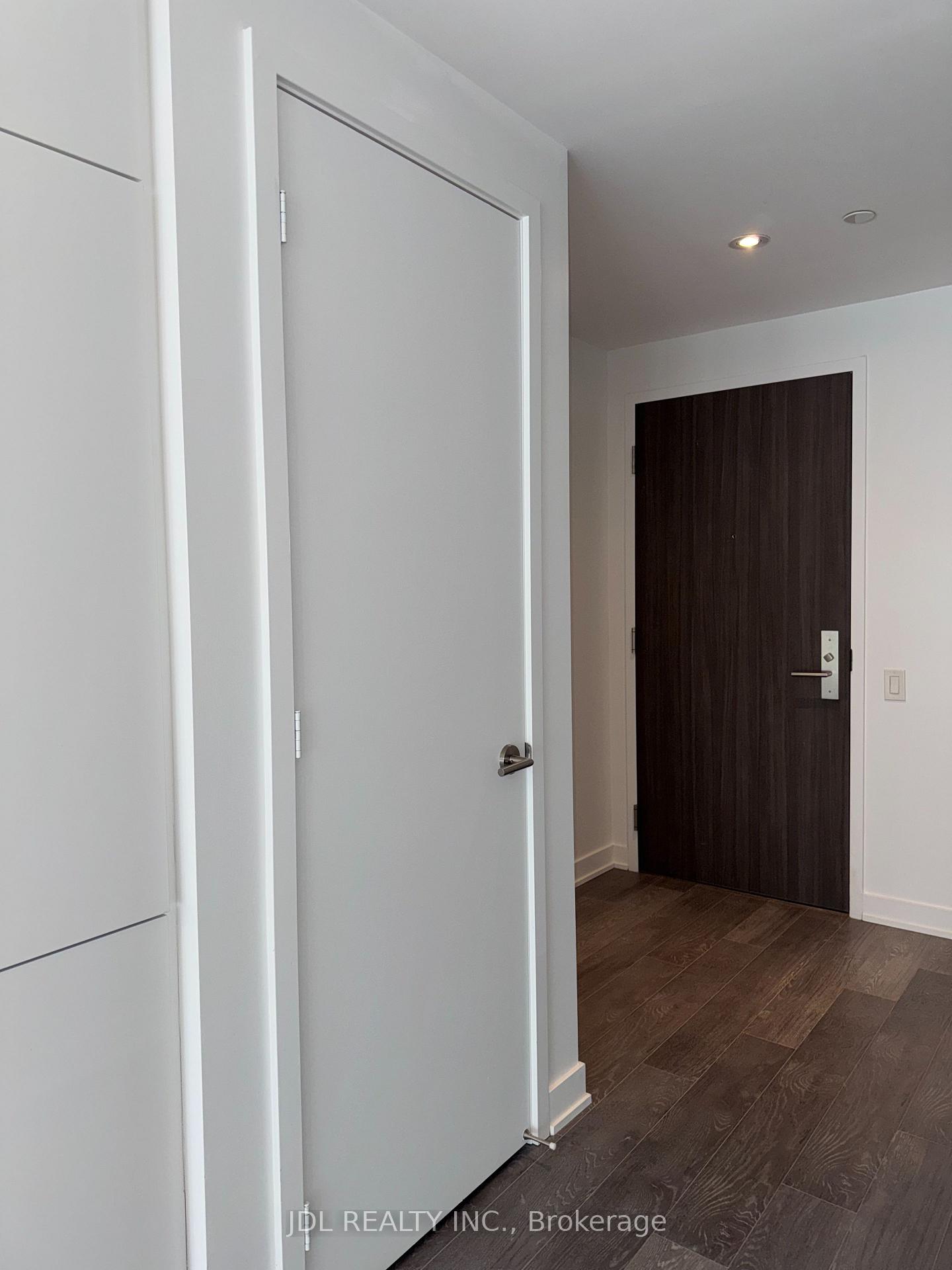 Photo 26 of Unit Unit 1912, 185 Roehampton Avenue, Toronto, Mount Pleasant West — HOMEH