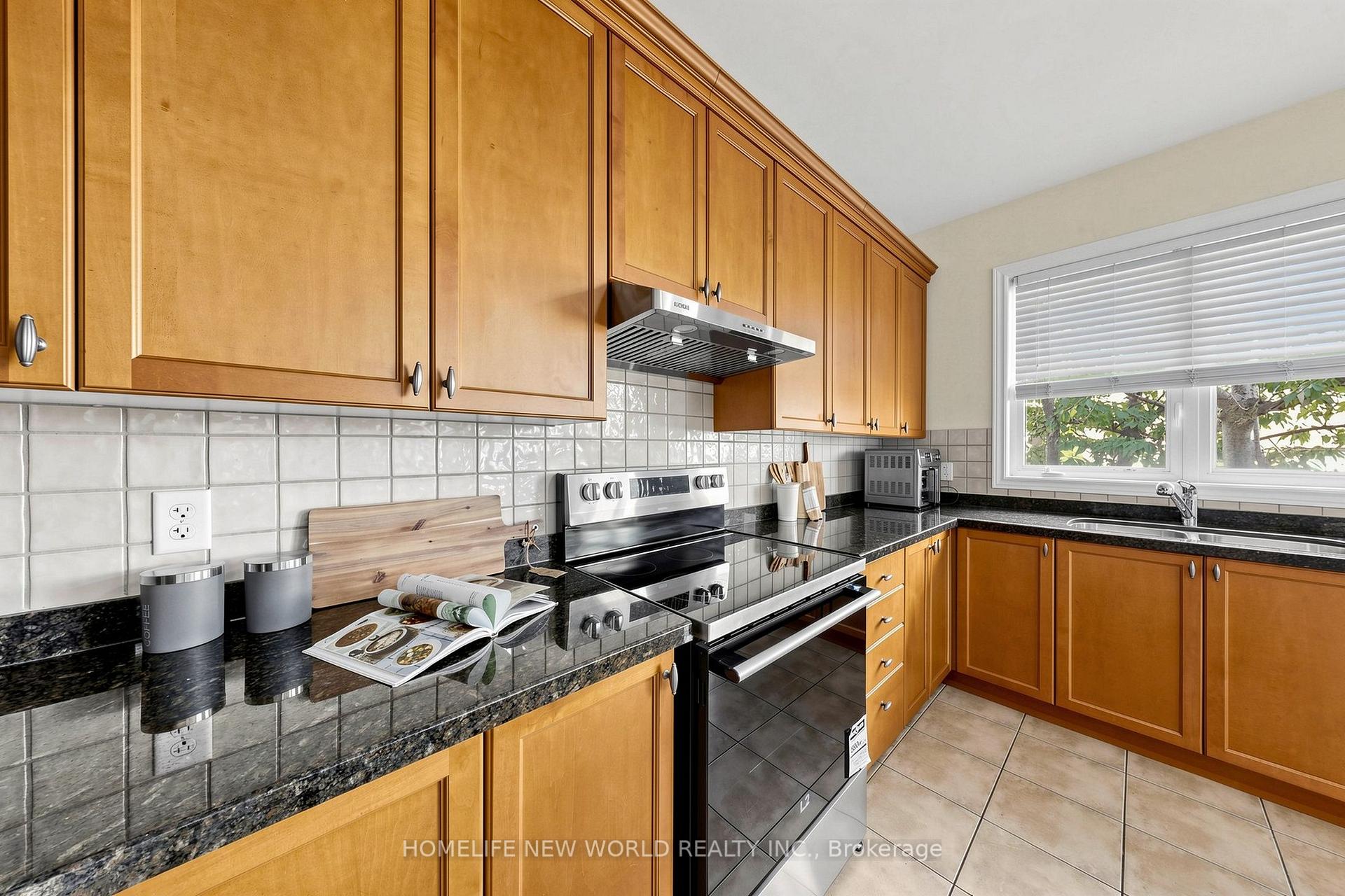 Photo 20 of 5 Rivington Avenue, Vaughan, Patterson — HOMEH