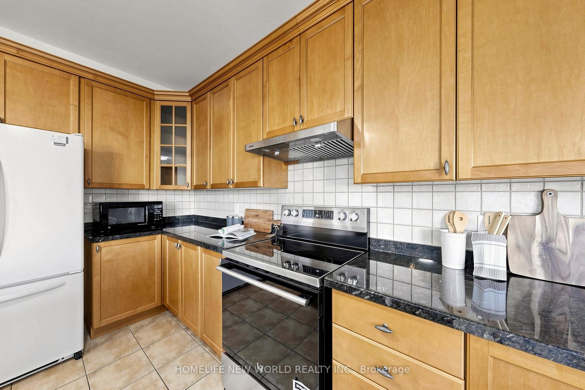 Photo 21 of 5 Rivington Avenue, Vaughan, Patterson — HOMEH