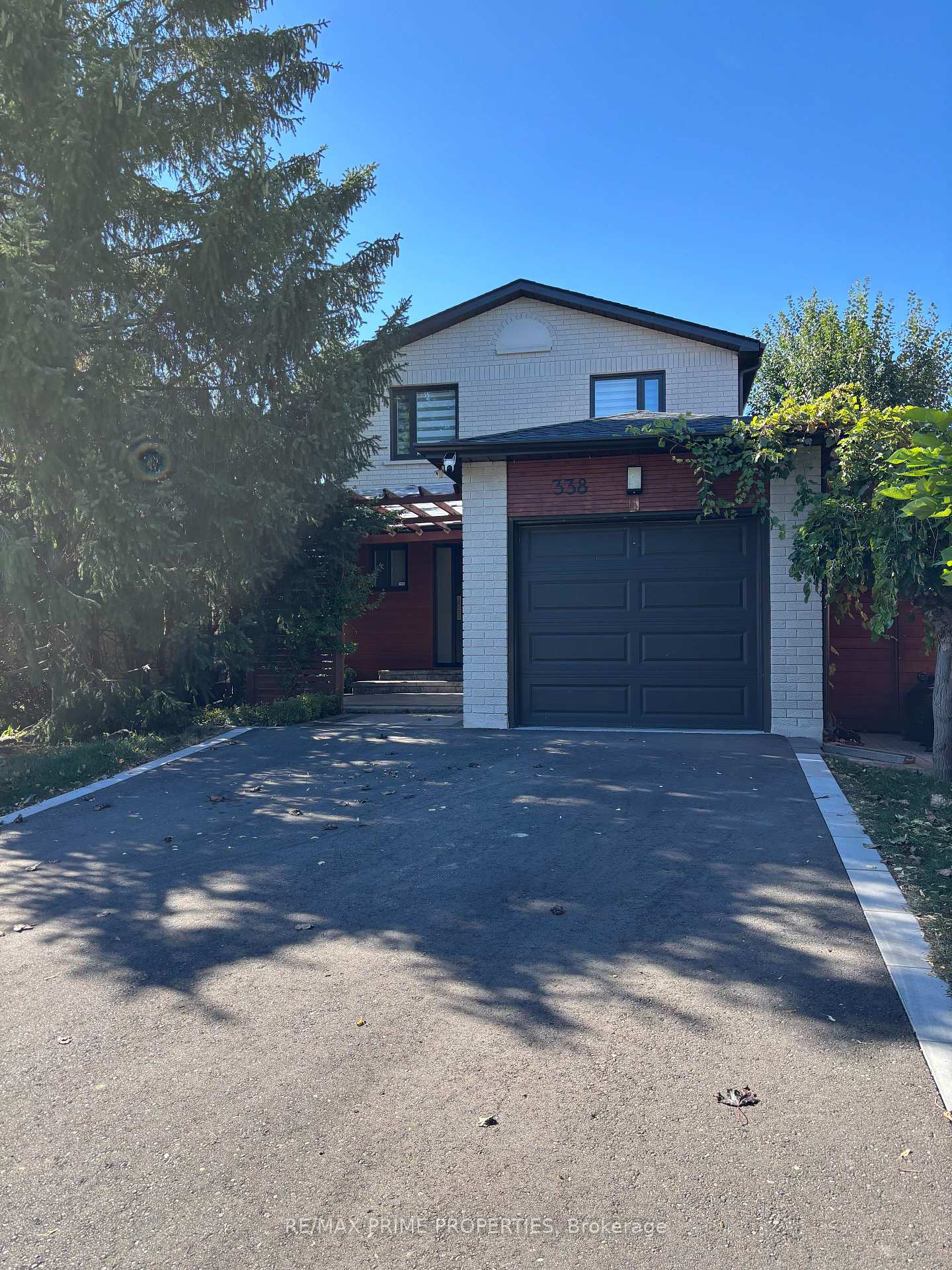 Photo 2 of 338 Brownridge Drive, Vaughan, Brownridge — HOMEH