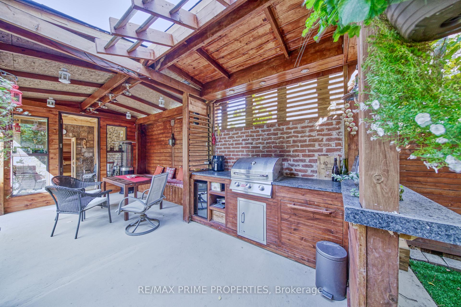 Photo 22 of 338 Brownridge Drive, Vaughan, Brownridge — HOMEH