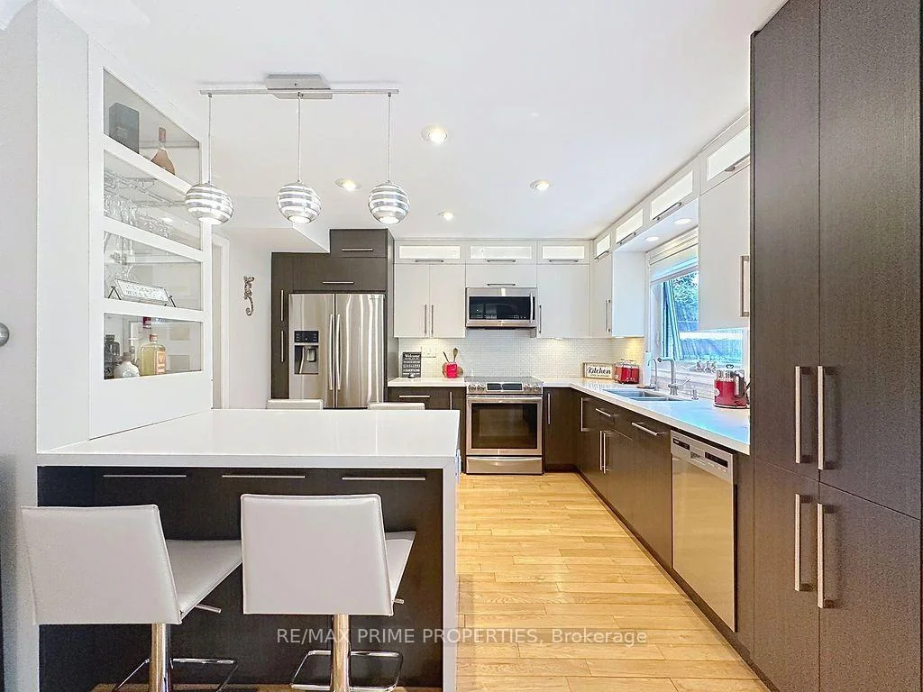 Photo 17 of 338 Brownridge Drive, Vaughan, Brownridge — HOMEH
