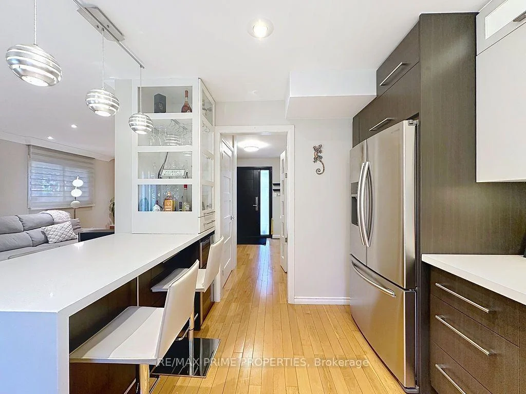 Photo 19 of 338 Brownridge Drive, Vaughan, Brownridge — HOMEH