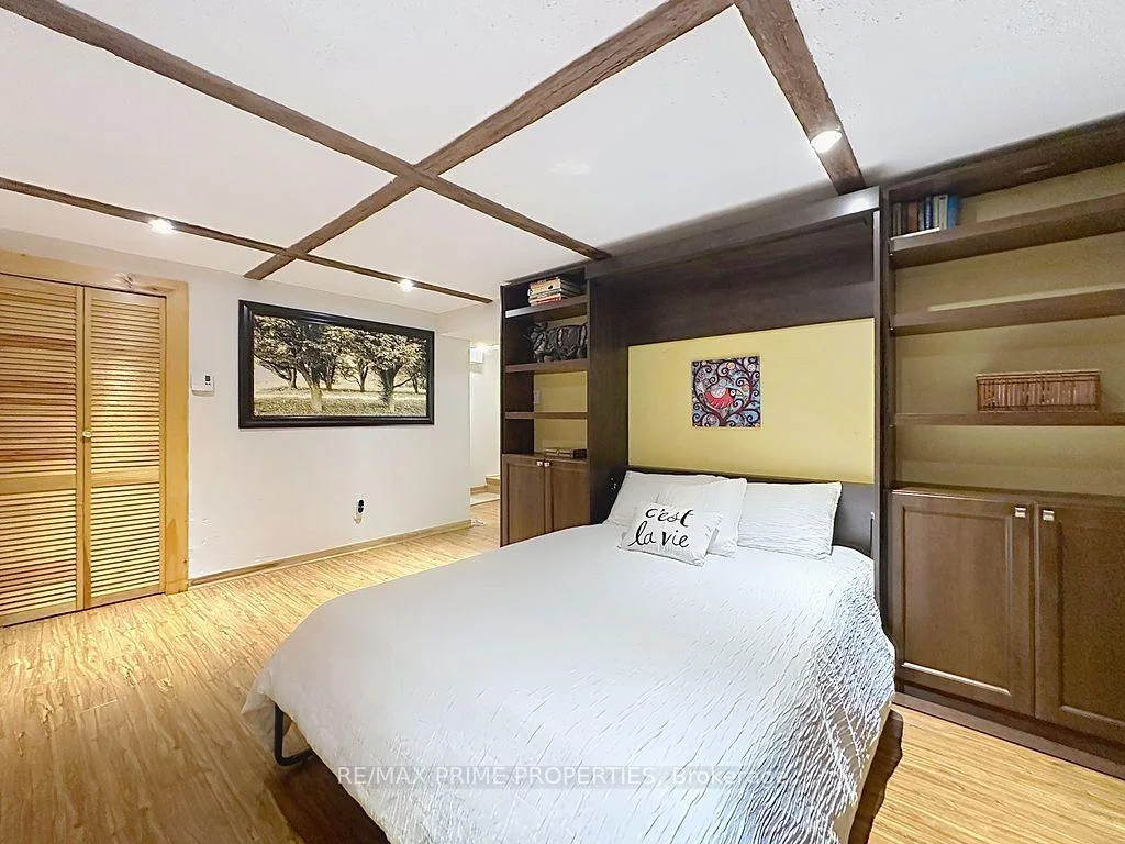 Photo 31 of 338 Brownridge Drive, Vaughan, Brownridge — HOMEH