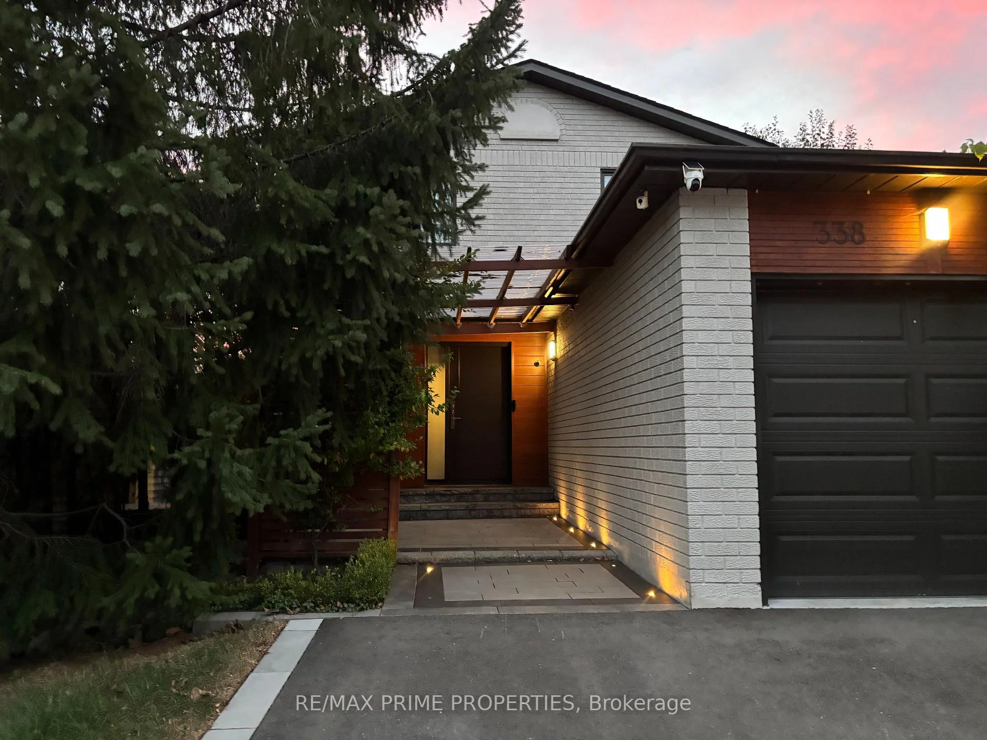 Photo 6 of 338 Brownridge Drive, Vaughan, Brownridge — HOMEH