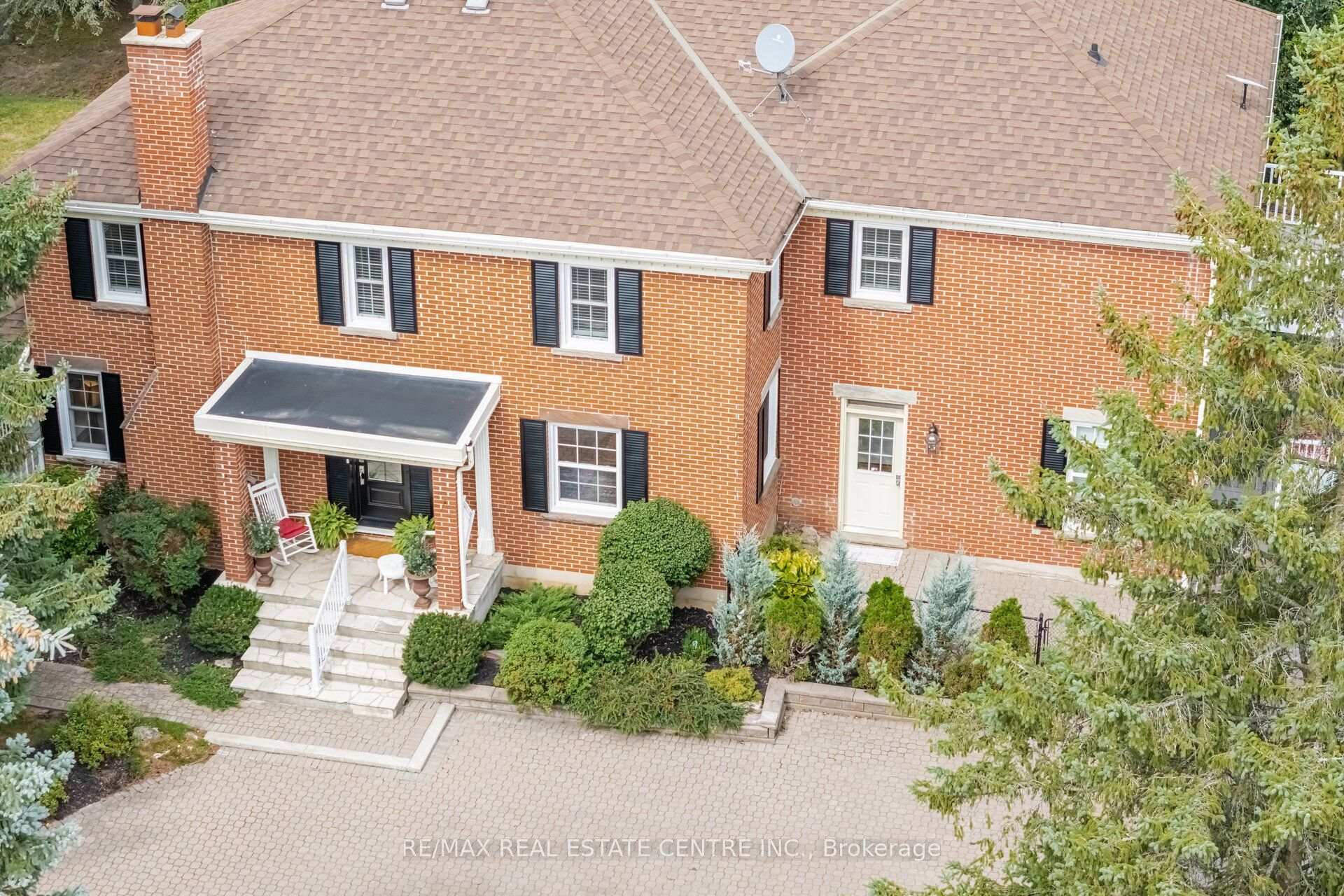 Photo 4 of 10245 Old Pine Crest Road, Brampton, Northwest Brampton — HOMEH