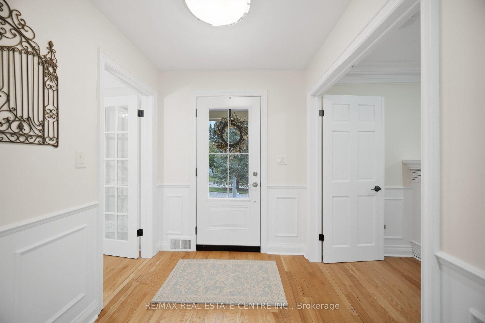 Photo 7 of 10245 Old Pine Crest Road, Brampton, Northwest Brampton — HOMEH