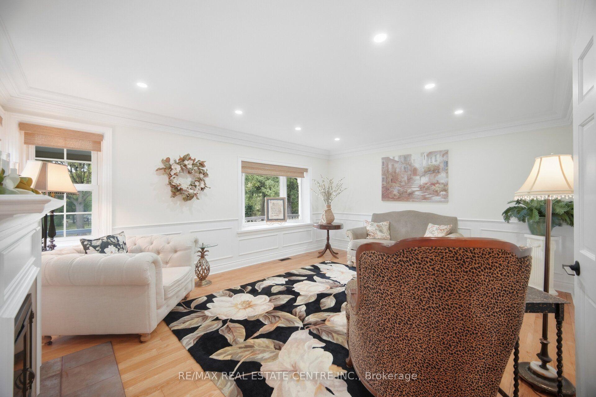 Photo 8 of 10245 Old Pine Crest Road, Brampton, Northwest Brampton — HOMEH