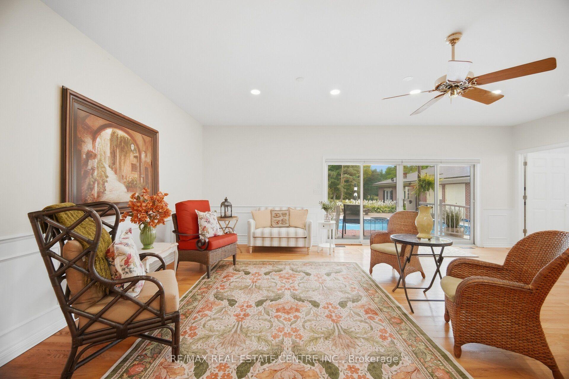 Photo 15 of 10245 Old Pine Crest Road, Brampton, Northwest Brampton — HOMEH