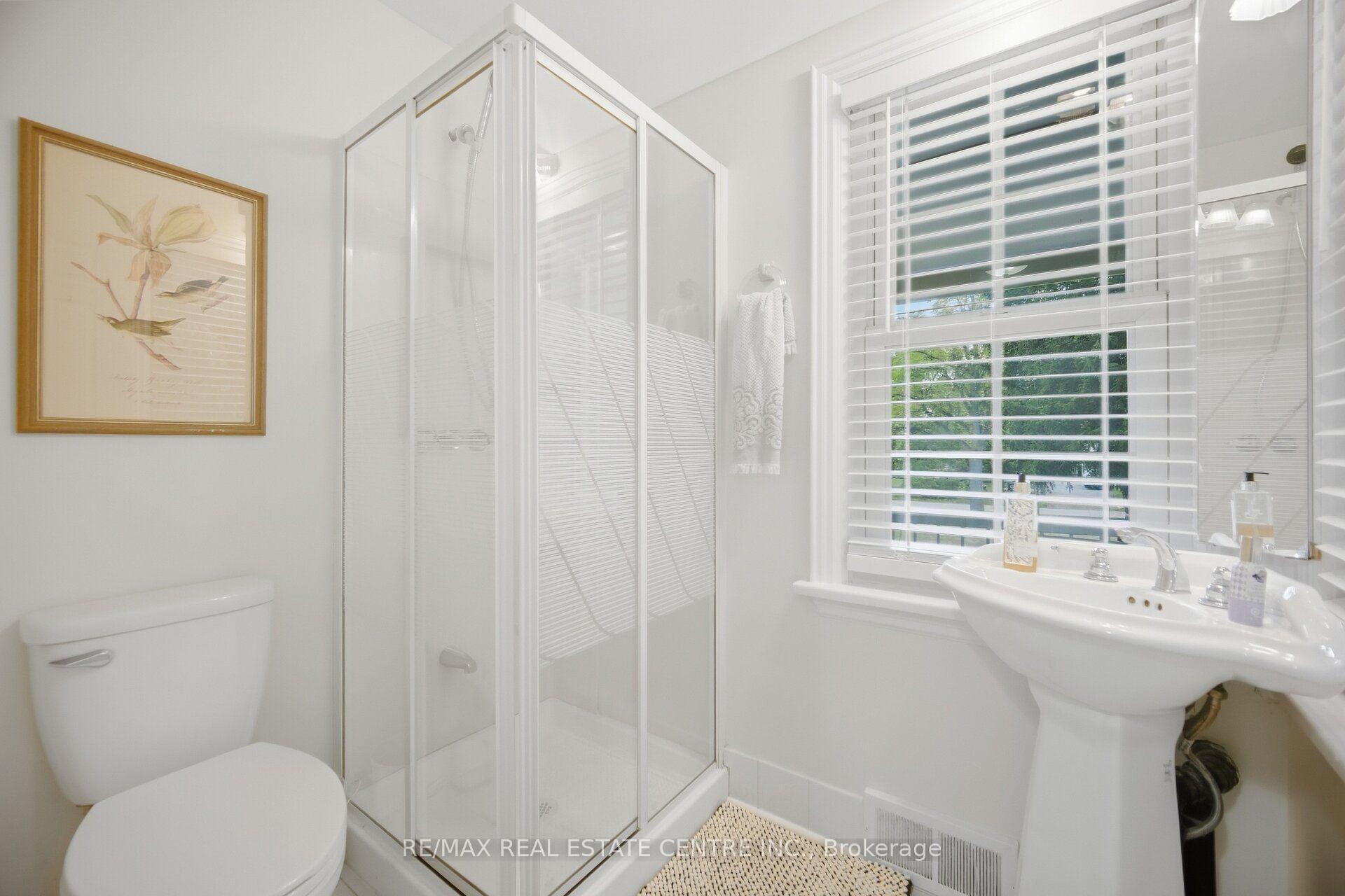 Photo 16 of 10245 Old Pine Crest Road, Brampton, Northwest Brampton — HOMEH