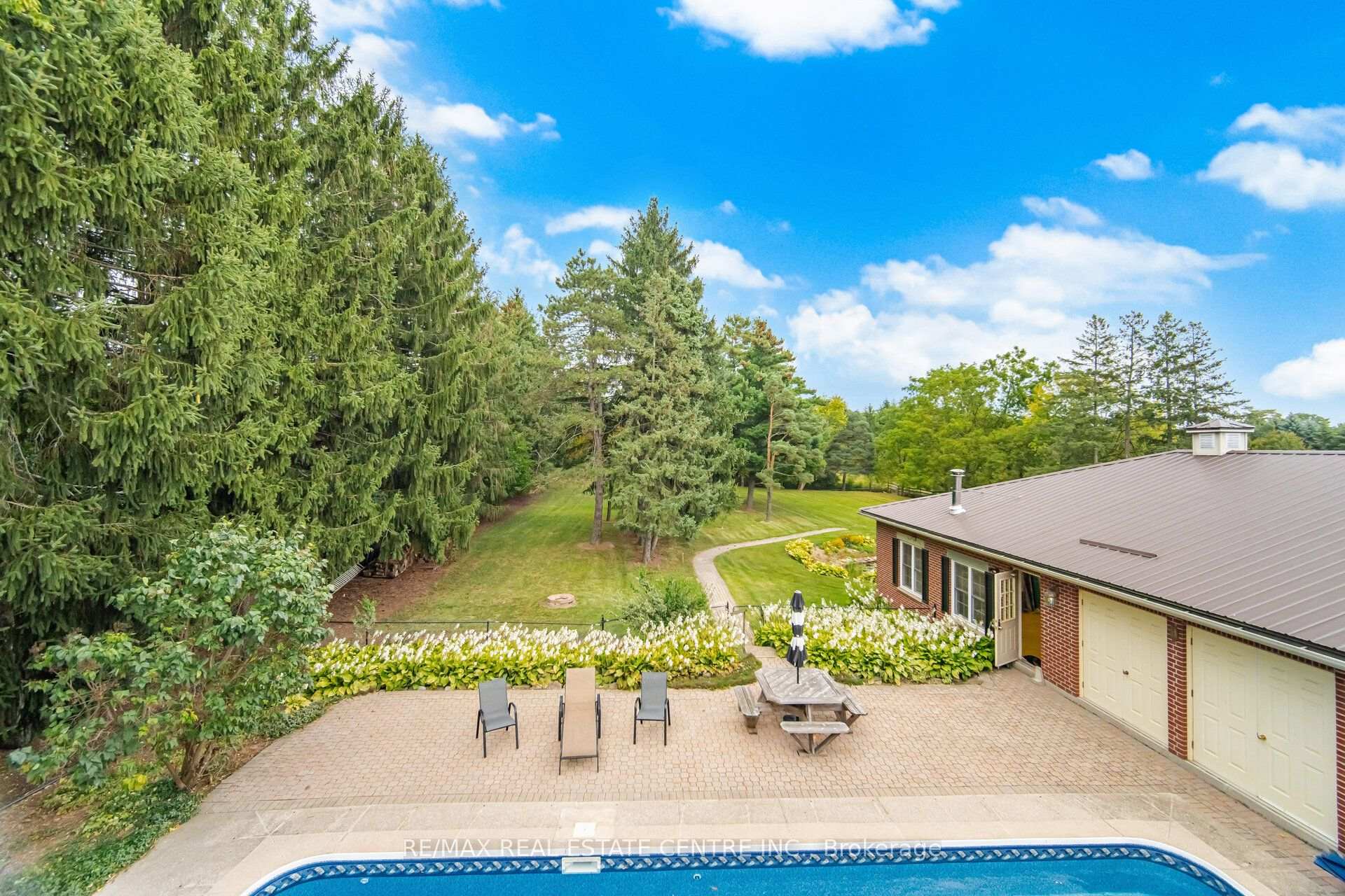 Photo 25 of 10245 Old Pine Crest Road, Brampton, Northwest Brampton — HOMEH