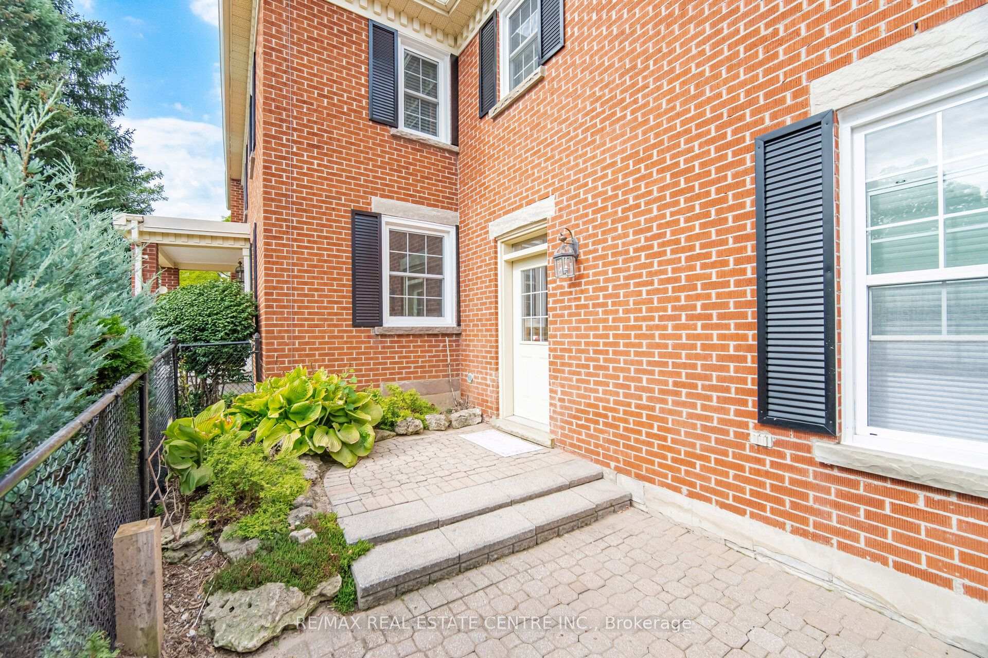 Photo 36 of 10245 Old Pine Crest Road, Brampton, Northwest Brampton — HOMEH