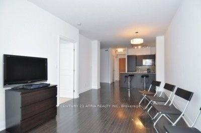 Photo 4 of Unit 707, 1 bedford Road, Toronto, The Annex — HOMEH