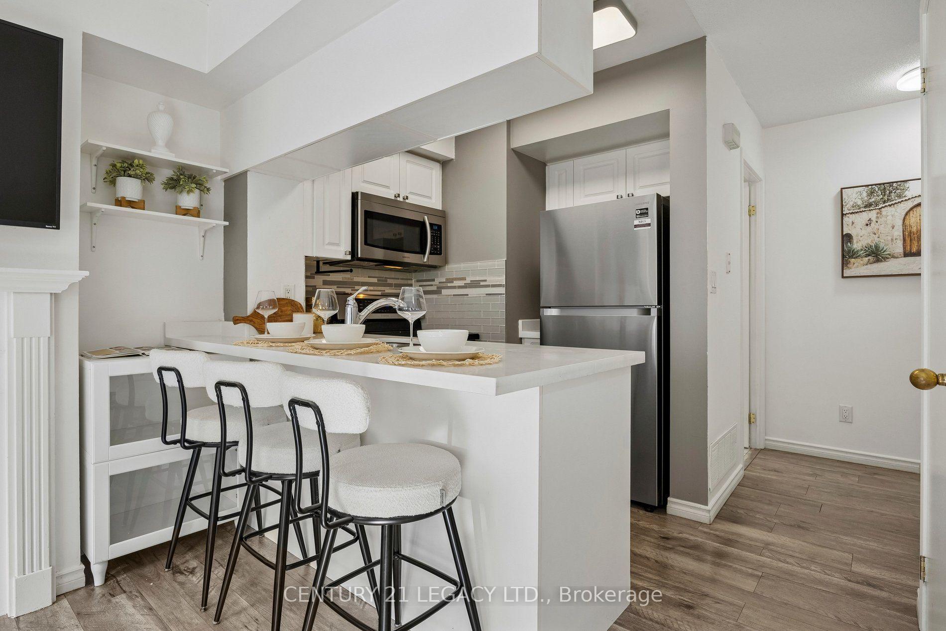 Photo 8 of Unit 659, 3 Everson Drive, North York, Willowdale East — HOMEH