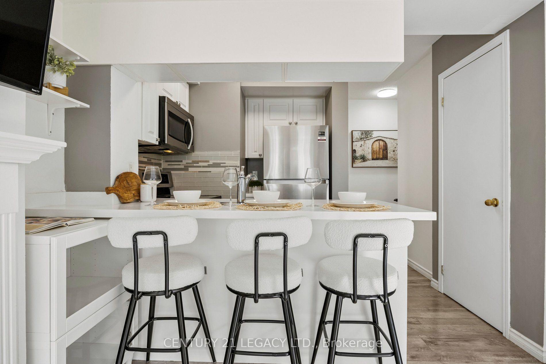 Photo 9 of Unit 659, 3 Everson Drive, North York, Willowdale East — HOMEH
