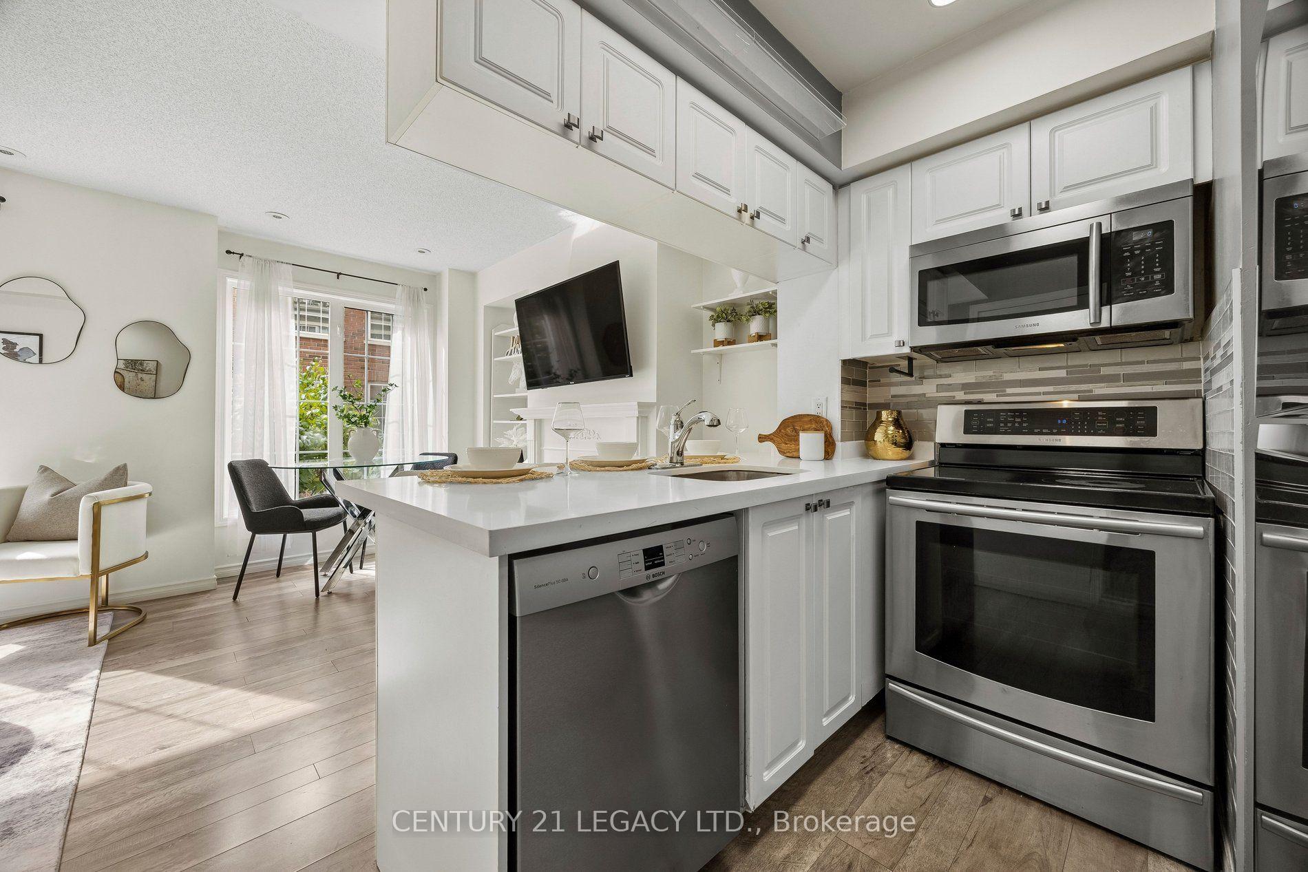 Photo 10 of Unit 659, 3 Everson Drive, North York, Willowdale East — HOMEH