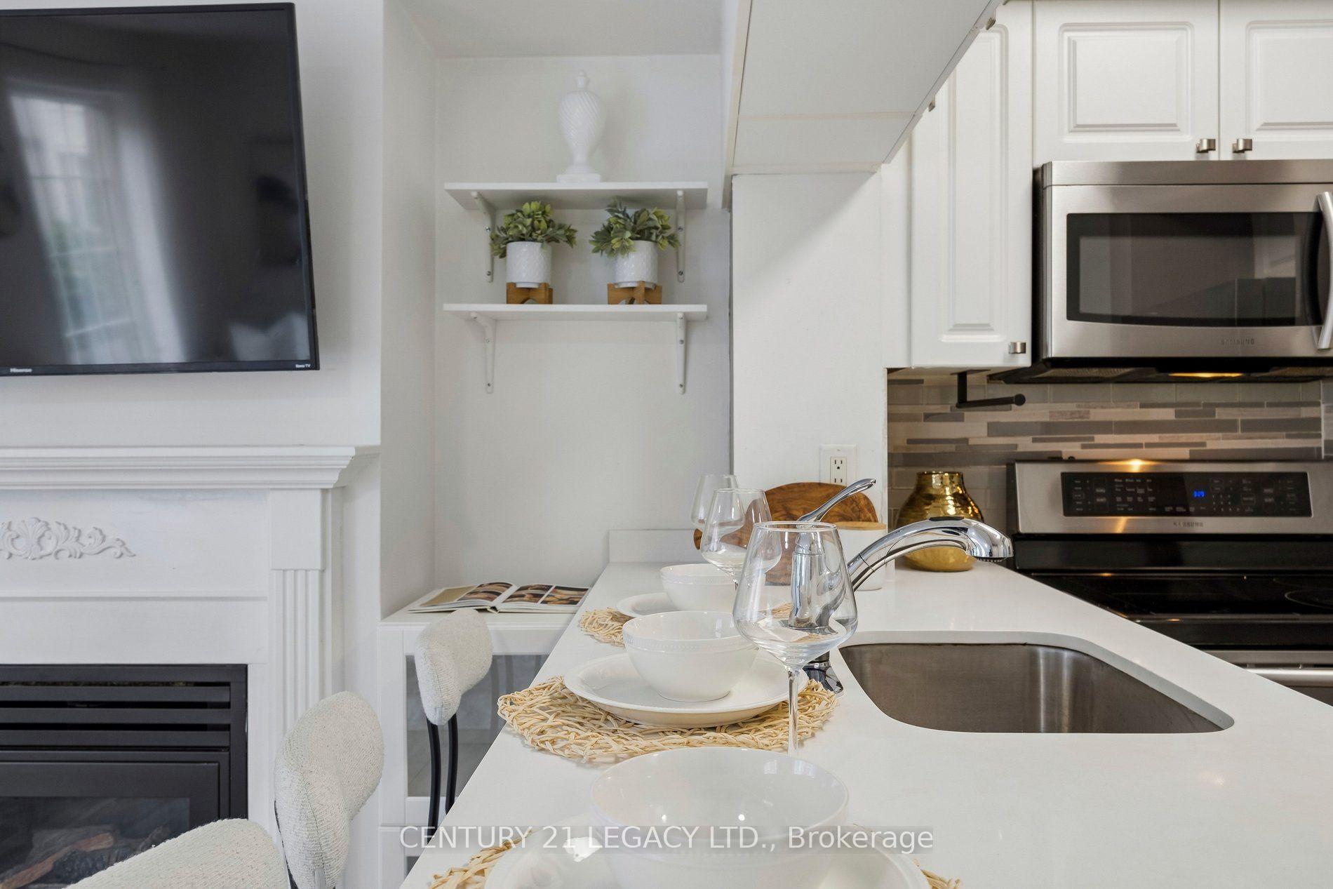 Photo 11 of Unit 659, 3 Everson Drive, North York, Willowdale East — HOMEH