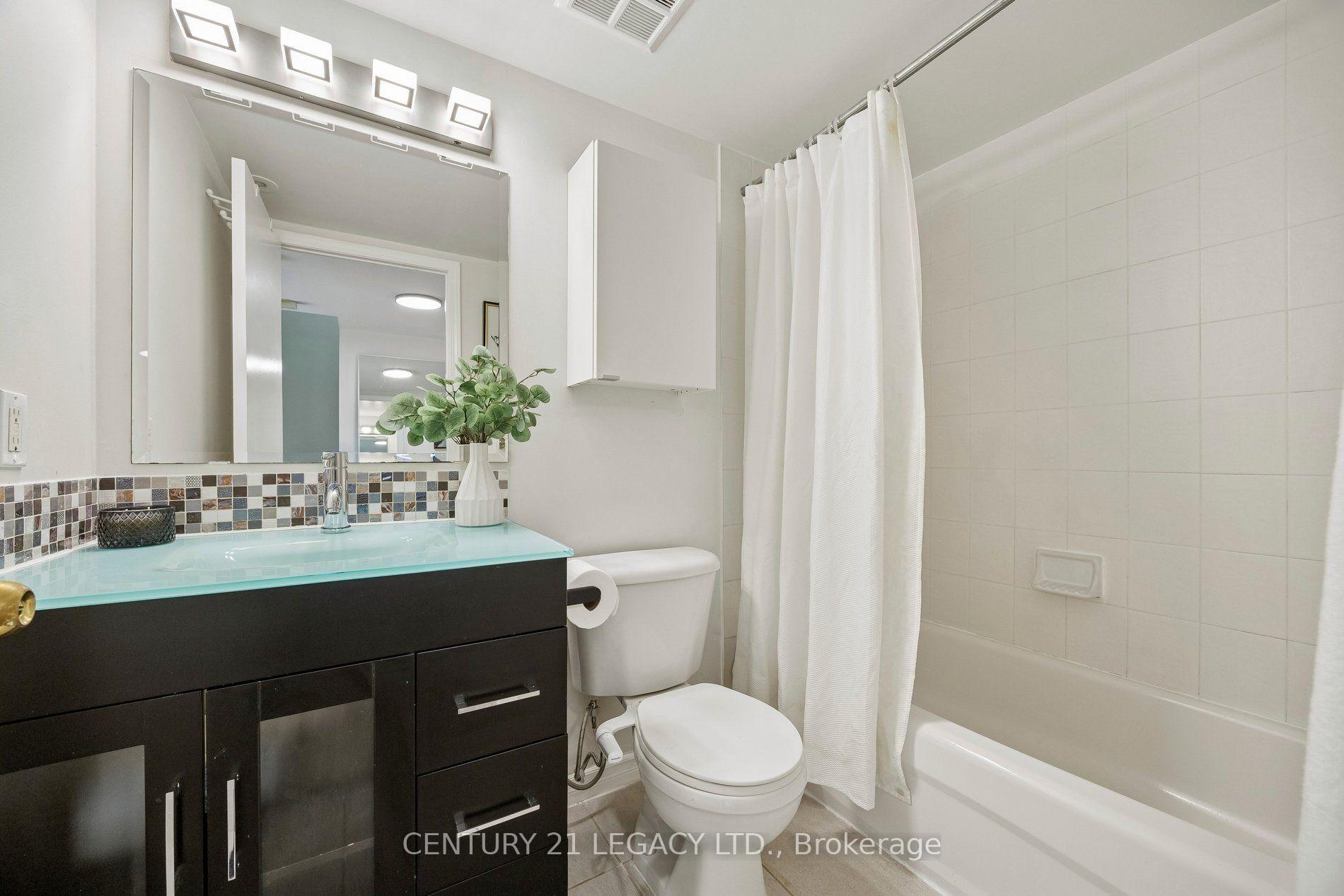 Photo 16 of Unit 659, 3 Everson Drive, North York, Willowdale East — HOMEH