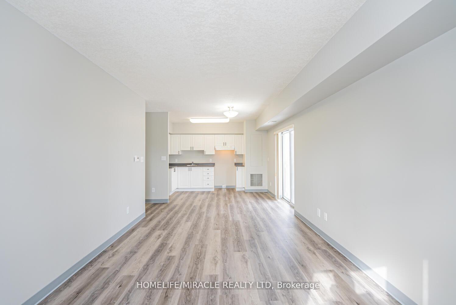 Photo 3 of Unit 610, 274 Erb Street W, Waterloo, Maple Hills — HOMEH