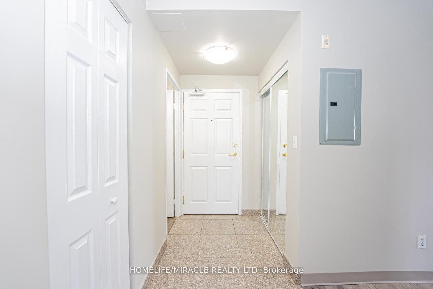 Photo 8 of Unit 610, 274 Erb Street W, Waterloo, Maple Hills — HOMEH