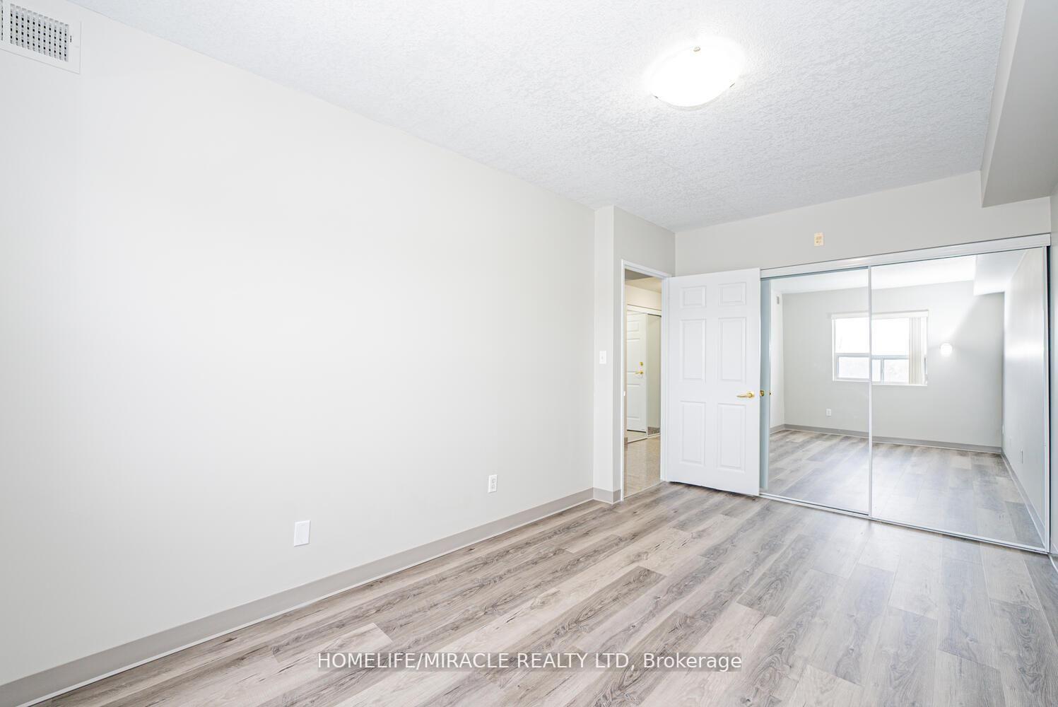 Photo 13 of Unit 610, 274 Erb Street W, Waterloo, Maple Hills — HOMEH