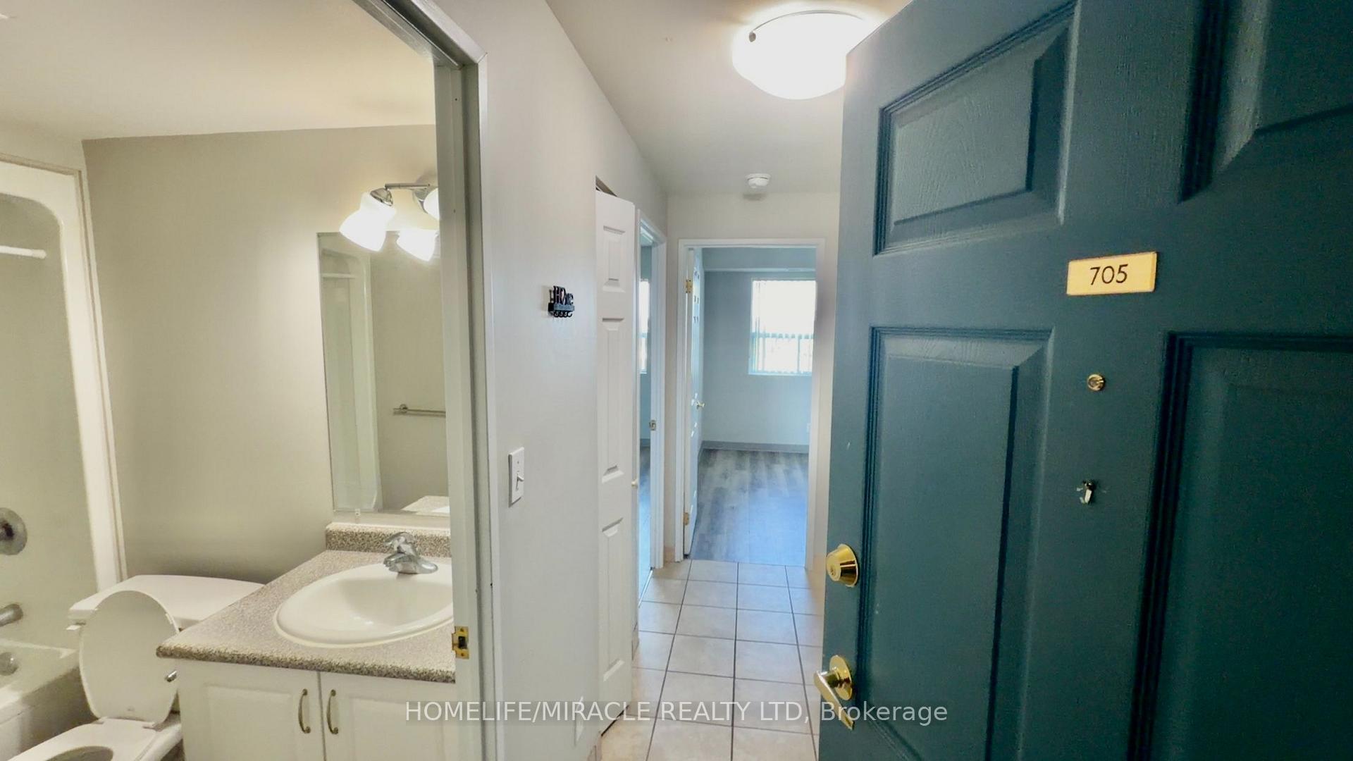 Photo 2 of Unit 705, 593 Strasburg Road, Kitchener, Alpine — HOMEH