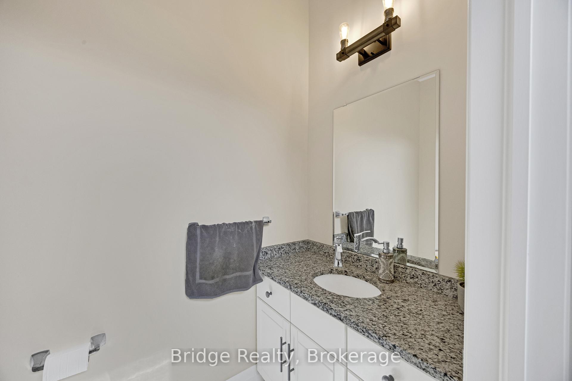 Photo 8 of 256 Tamarack Boulevard, Woodstock, Woodstock - North — HOMEH