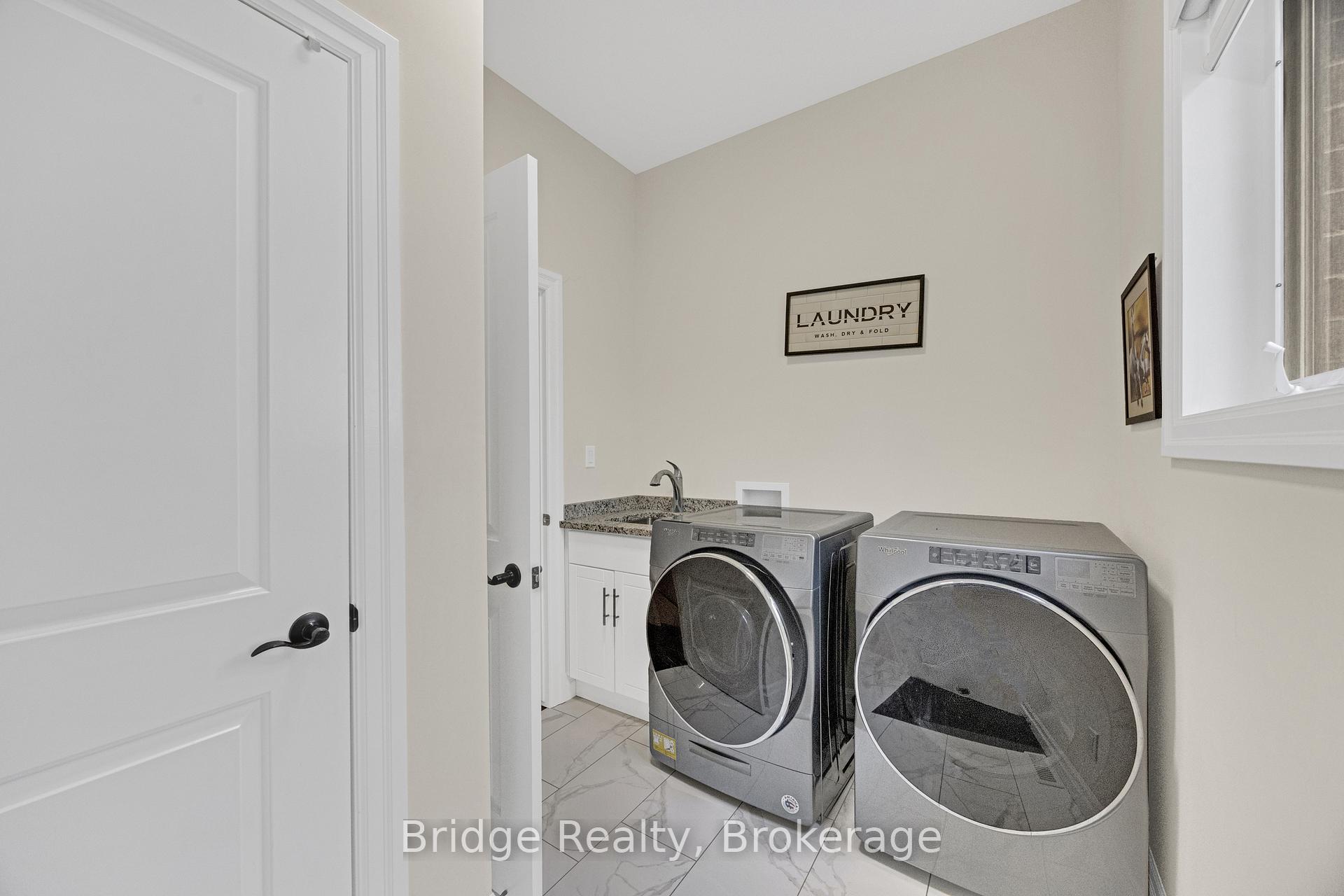 Photo 25 of 256 Tamarack Boulevard, Woodstock, Woodstock - North — HOMEH