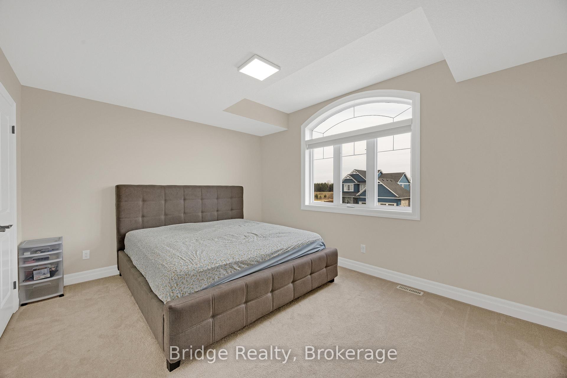 Photo 27 of 256 Tamarack Boulevard, Woodstock, Woodstock - North — HOMEH