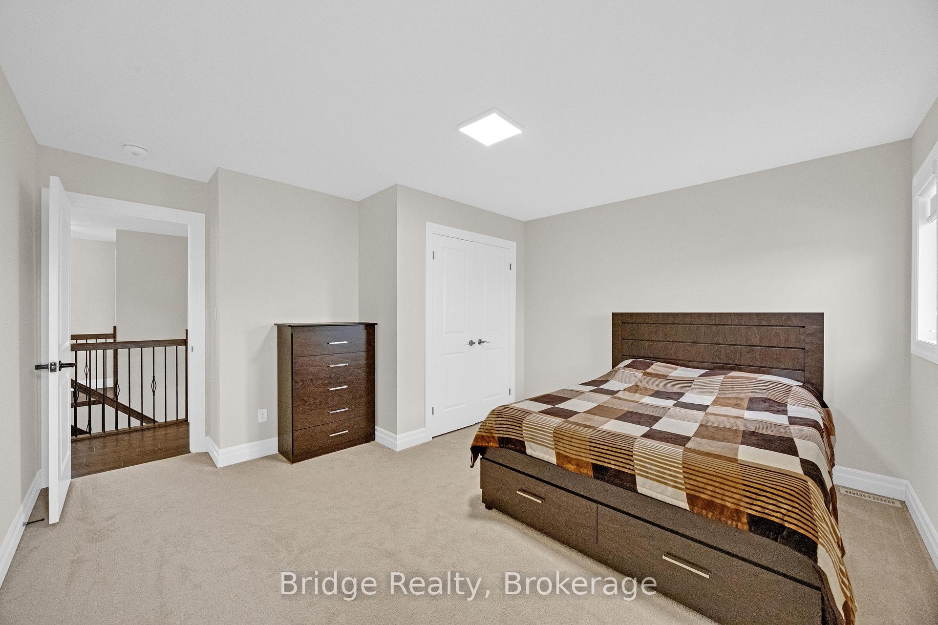 Photo 38 of 256 Tamarack Boulevard, Woodstock, Woodstock - North — HOMEH