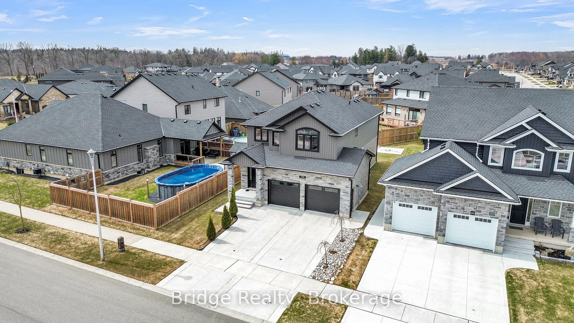 Photo 46 of 256 Tamarack Boulevard, Woodstock, Woodstock - North — HOMEH