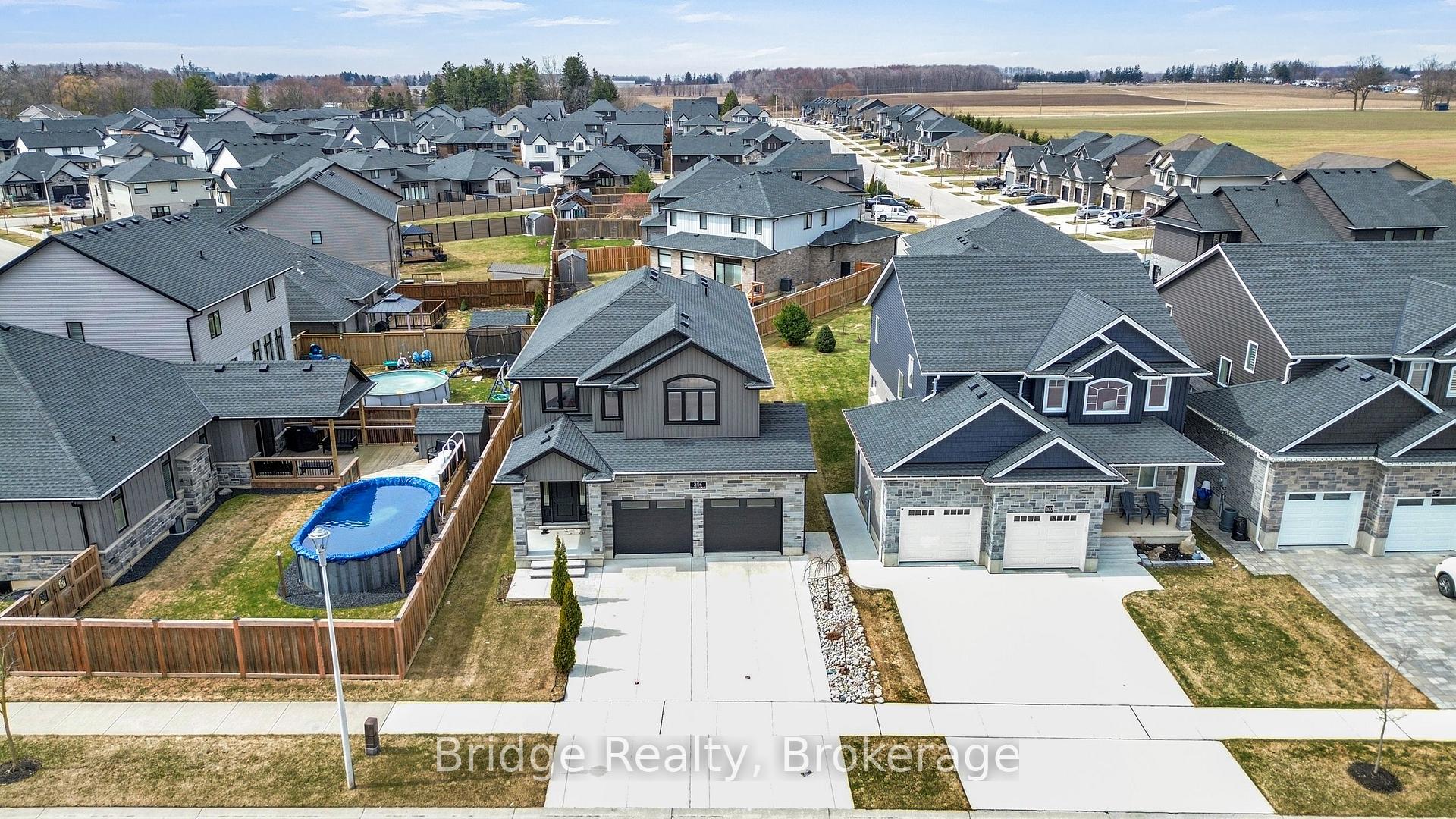 Photo 47 of 256 Tamarack Boulevard, Woodstock, Woodstock - North — HOMEH