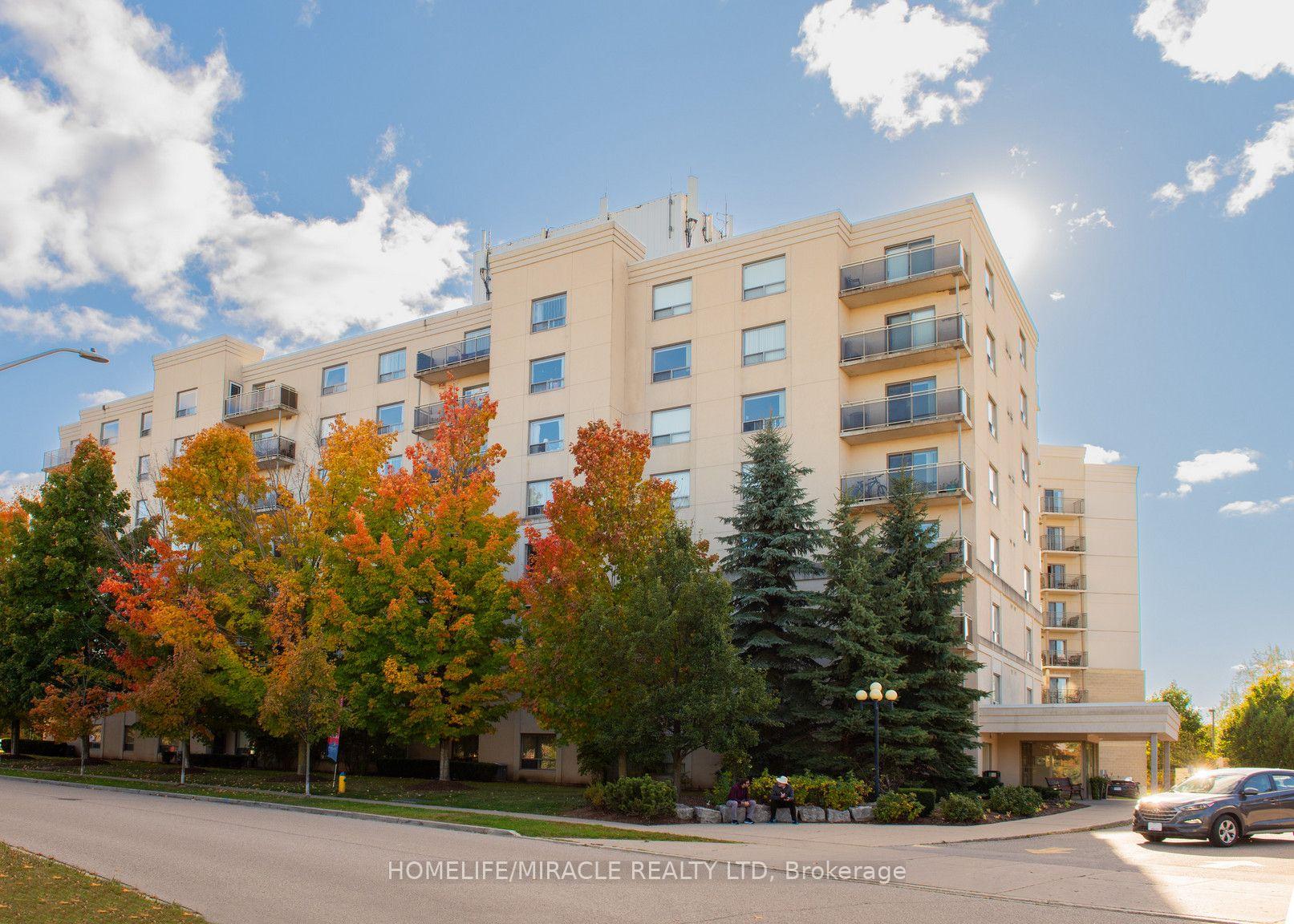 Photo 1 of Unit 304, 237 Auburn Drive, Waterloo, Lexington/Lincoln Village — HOMEH