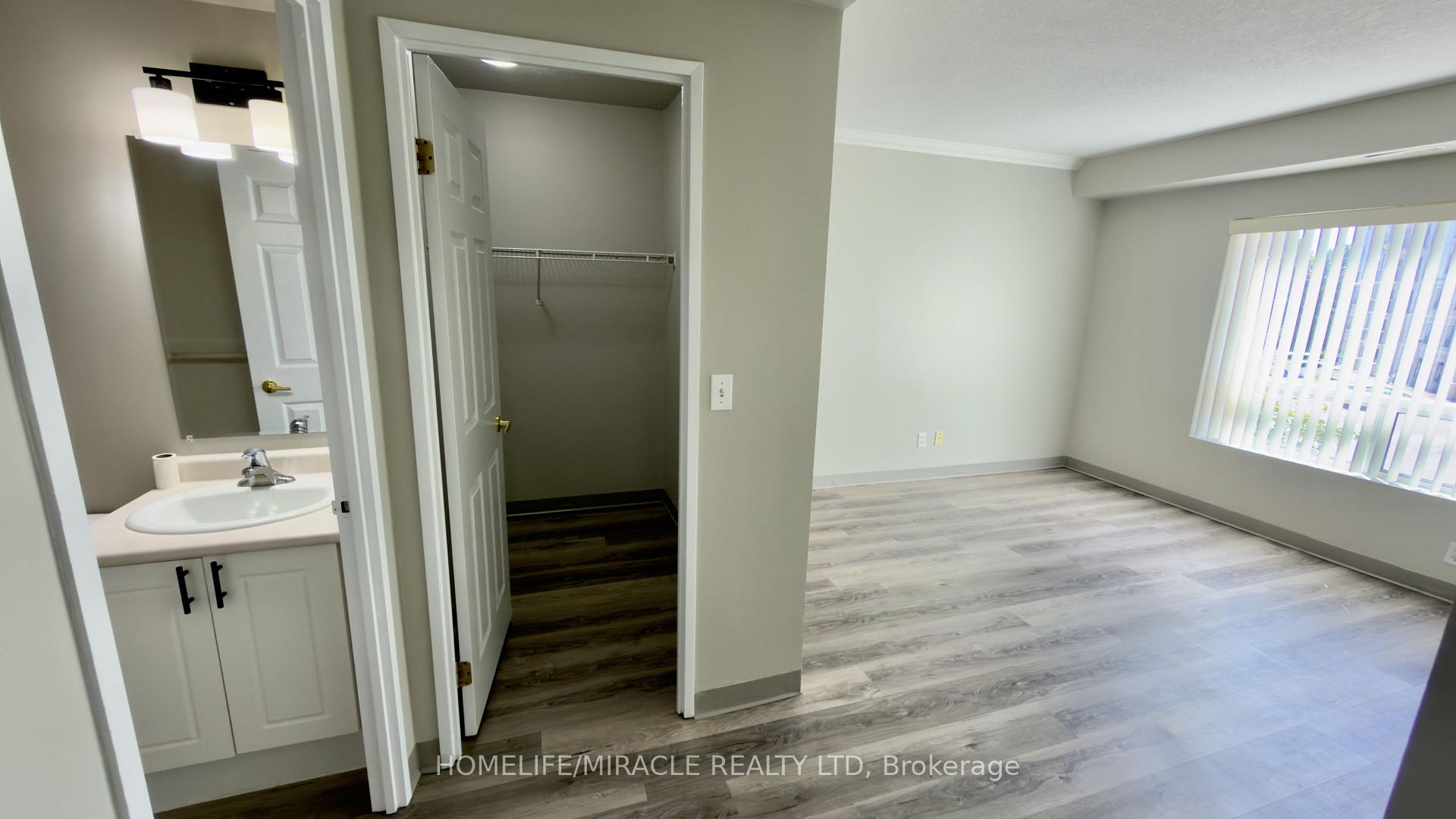 Photo 13 of Unit 304, 237 Auburn Drive, Waterloo, Lexington/Lincoln Village — HOMEH