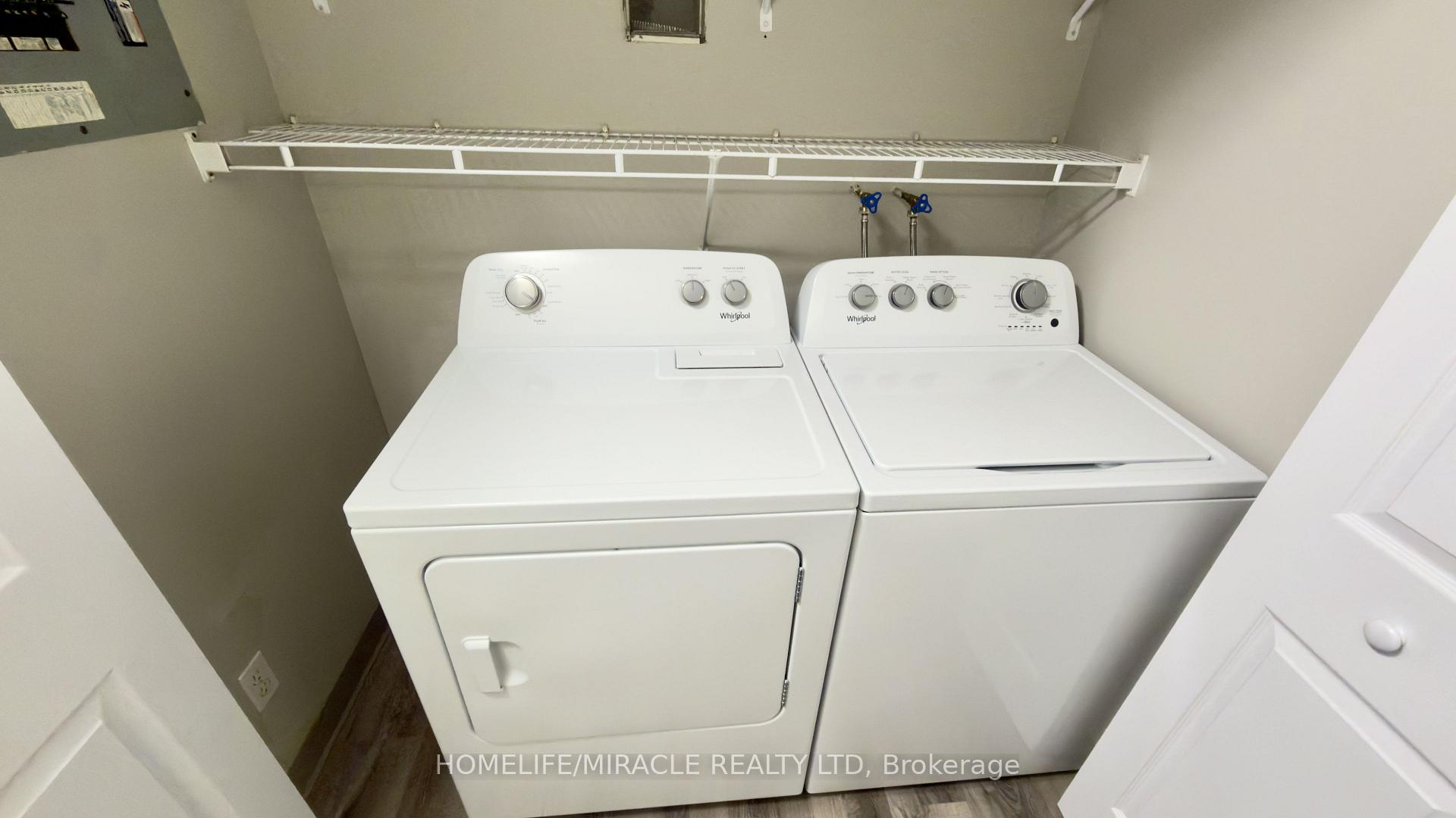 Photo 16 of Unit 304, 237 Auburn Drive, Waterloo, Lexington/Lincoln Village — HOMEH