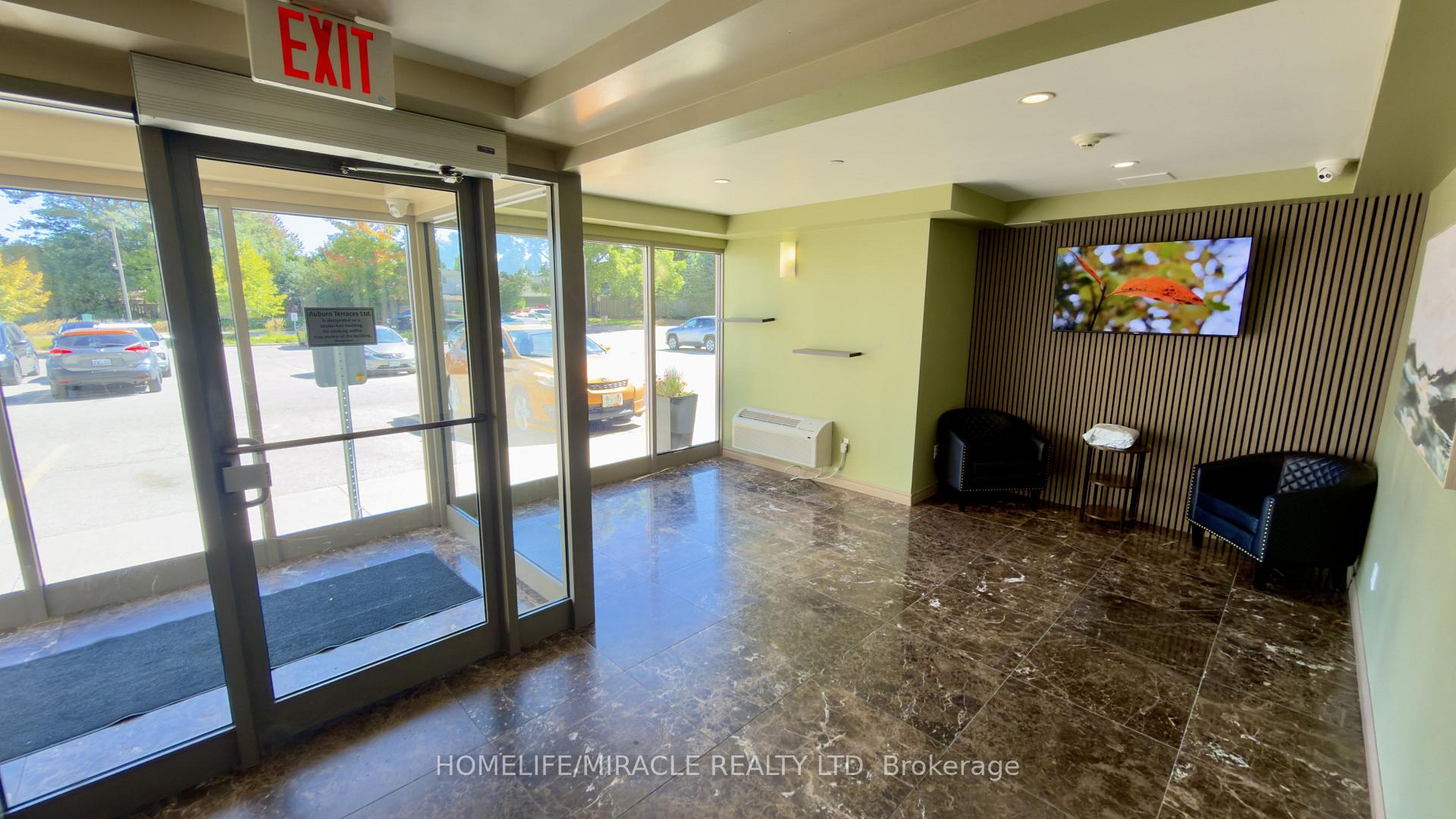 Photo 3 of Unit 818, 239 Auburn Drive, Waterloo, Lexington/Lincoln Village — HOMEH