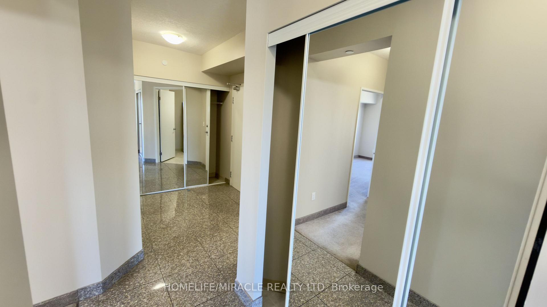 Photo 9 of Unit 818, 239 Auburn Drive, Waterloo, Lexington/Lincoln Village — HOMEH