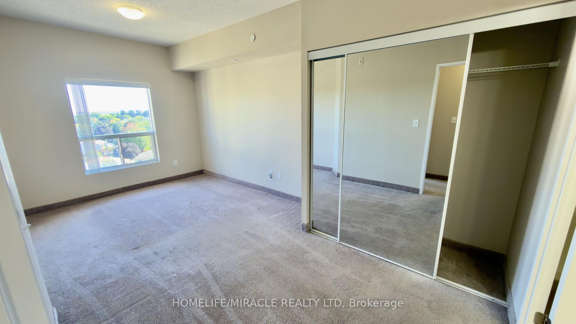 Photo 13 of Unit 818, 239 Auburn Drive, Waterloo, Lexington/Lincoln Village — HOMEH