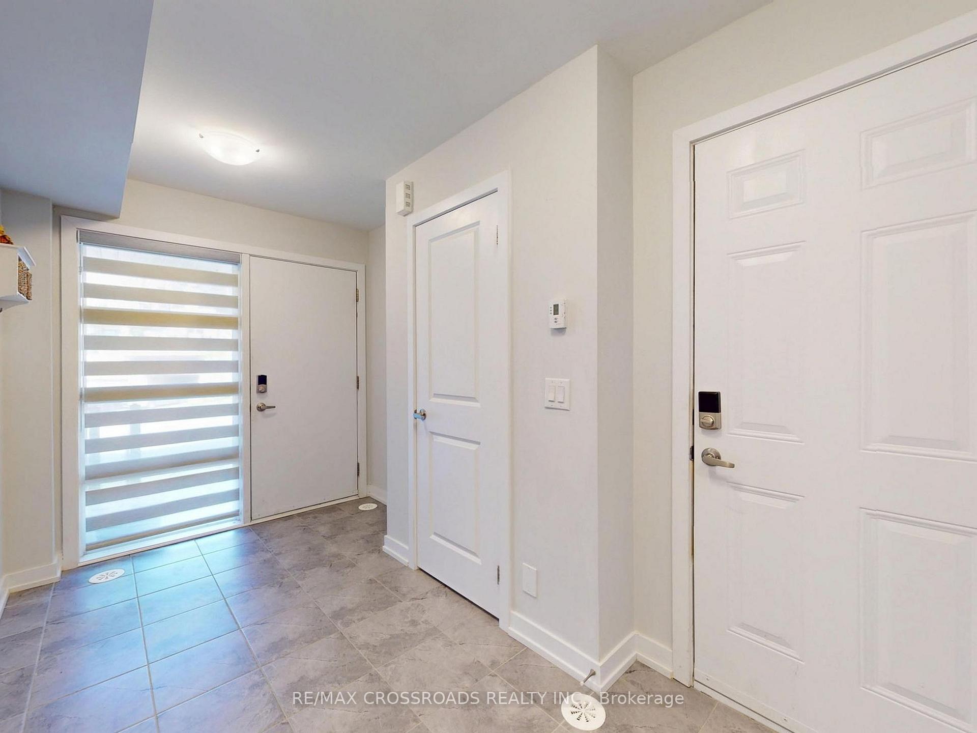 Photo 4 of 9 Oscar Steeper Lane, Markham, Angus Glen — HOMEH